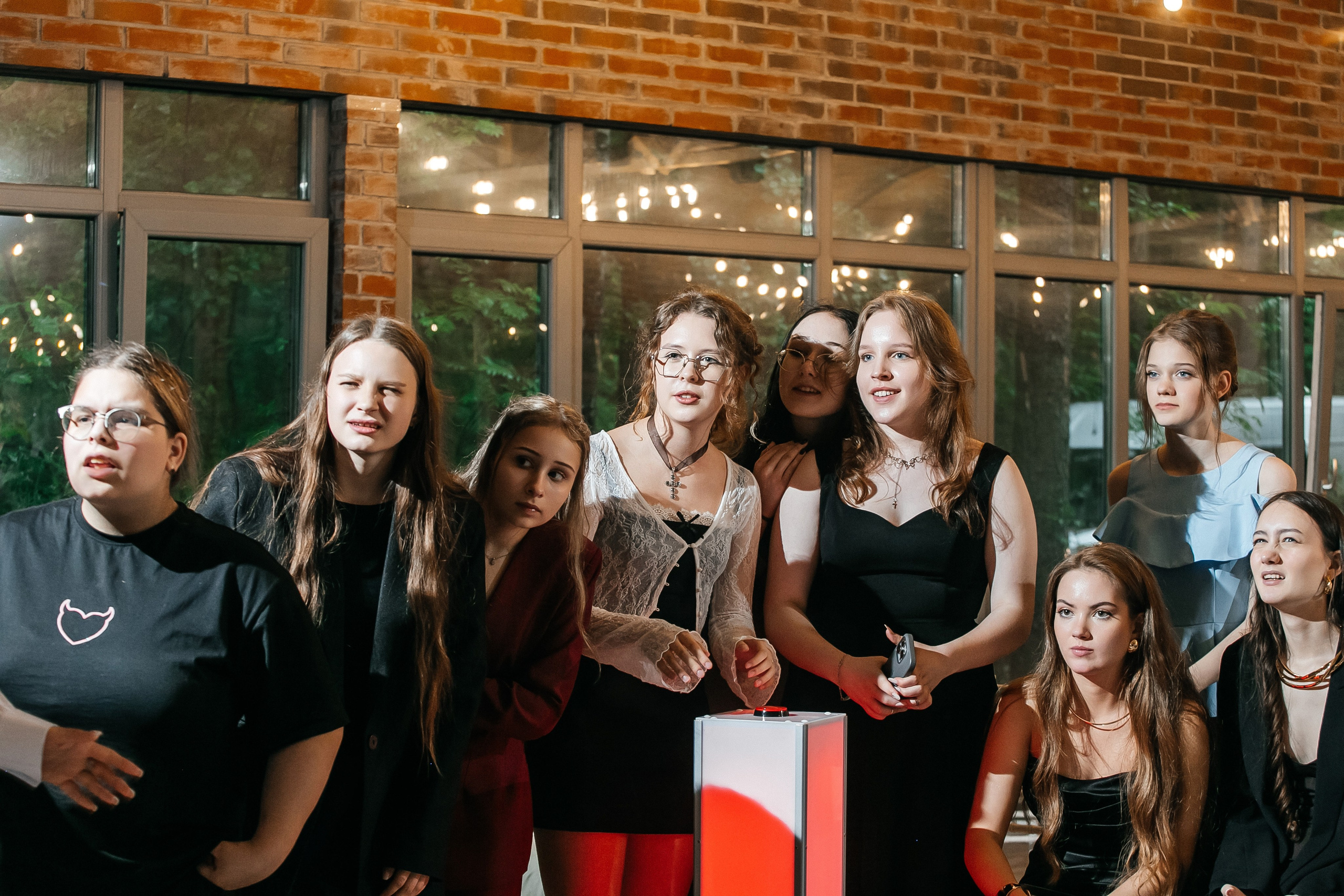 Выпускной 9 класс. Фотограф в Санкт-Петербурге Виктория Безверхая