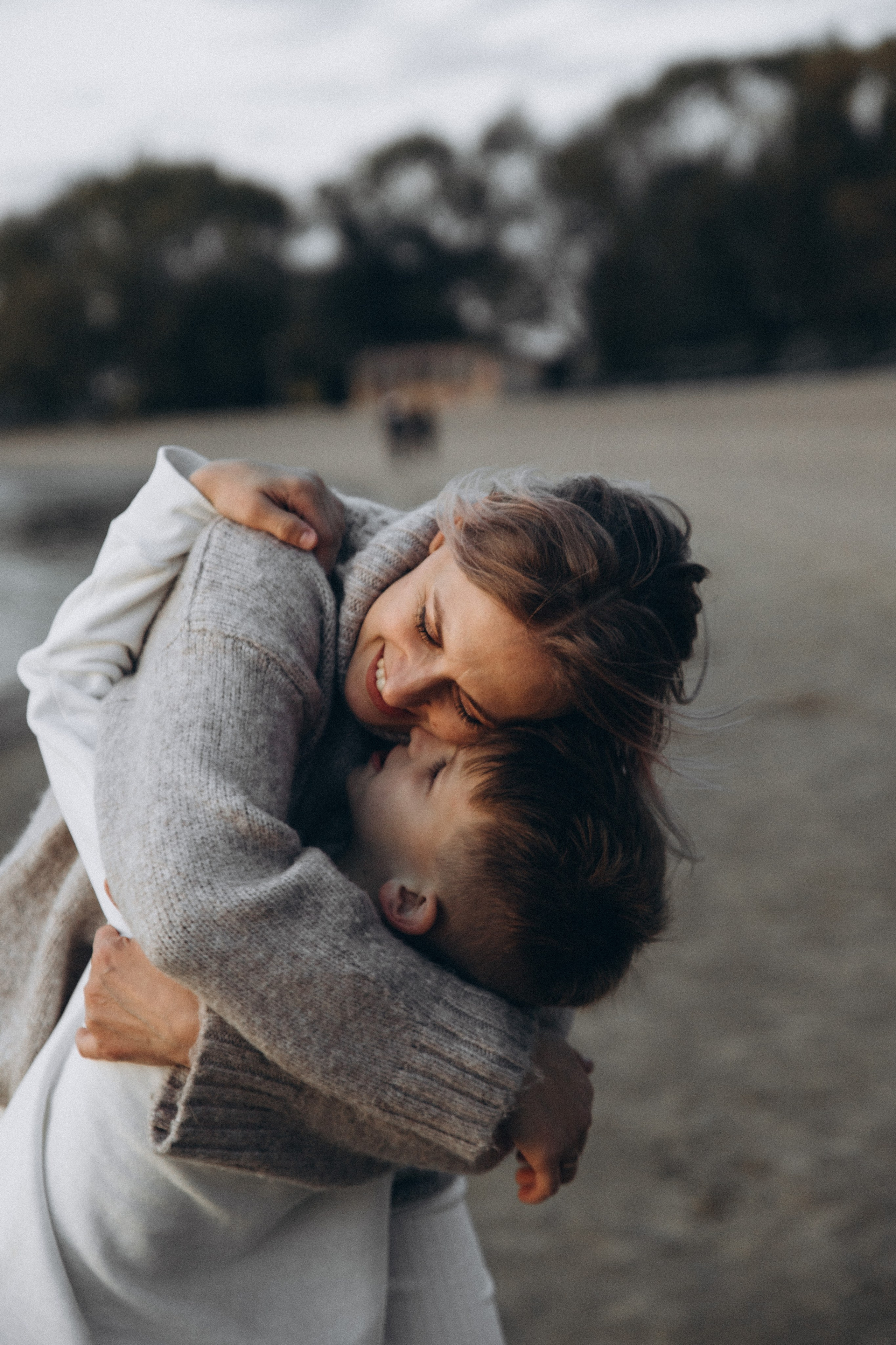 Большая семья на маленьком море. Репортажный и детский фотограф в Минске
