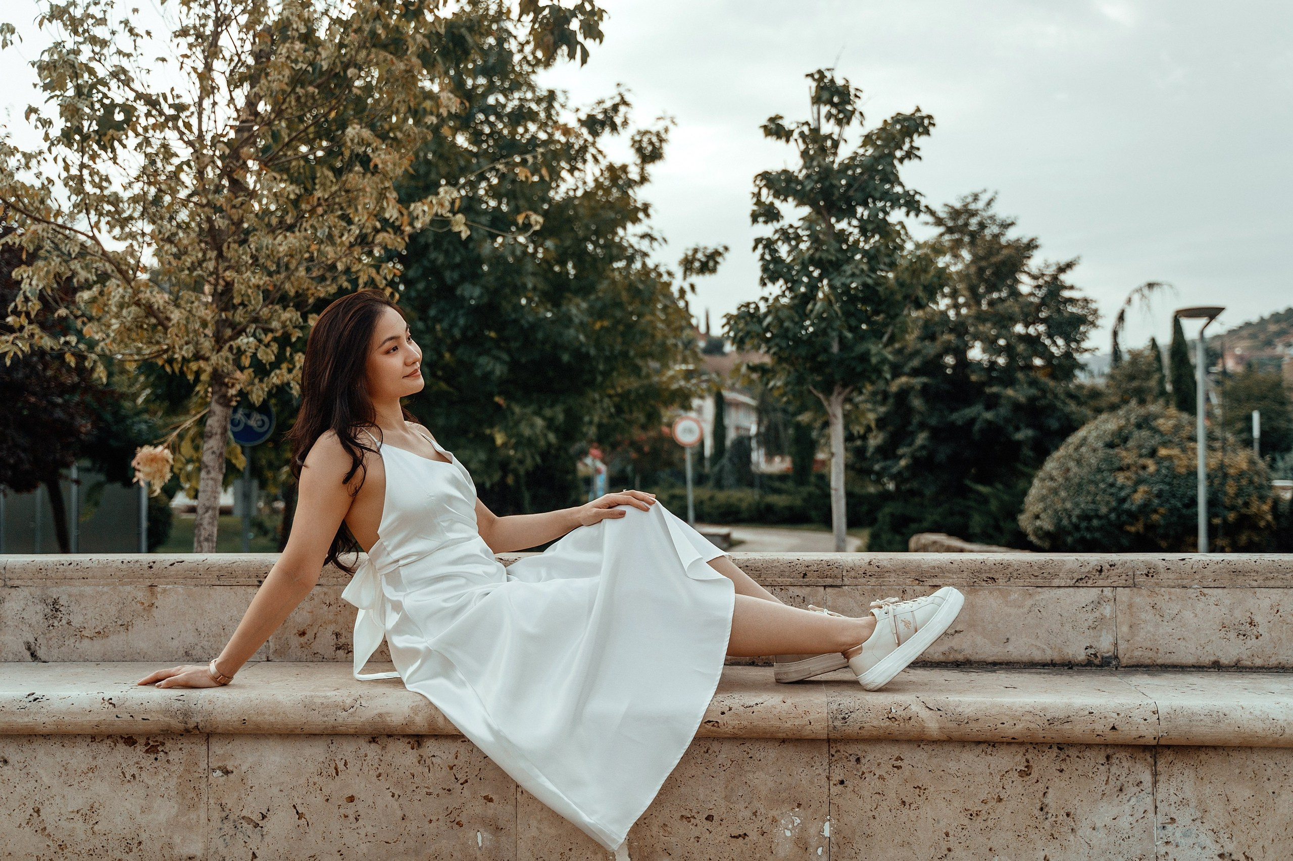 Alaeddine & Matika on the Peace Bridge in Tbilisi. Photographer Sergey Otkrytyi in Batumi & Tbilisi