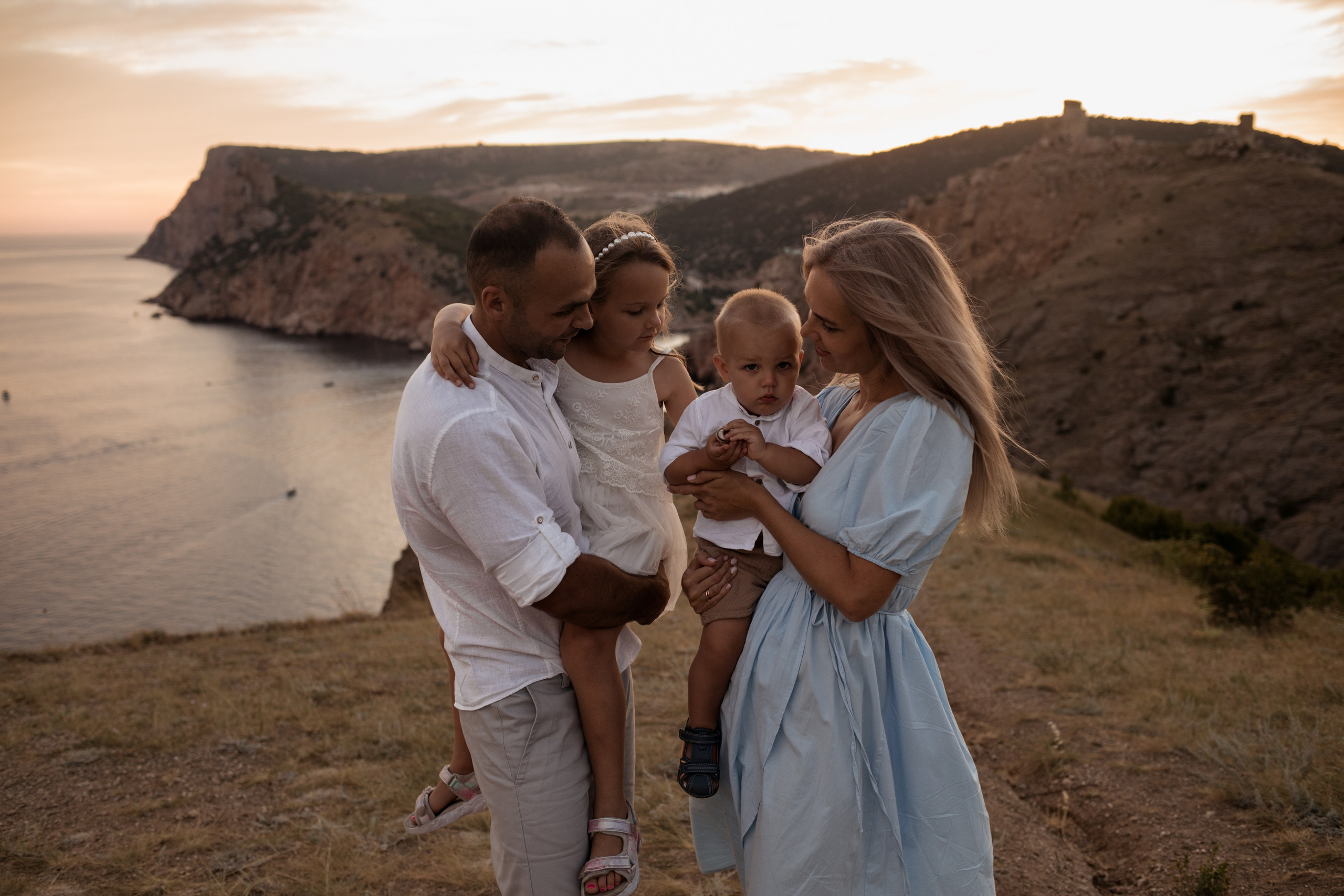 Ксения, Алексей, Катя и Ваня. Семейный и свадебный фотограф в Крыму и в Севастополе Сазонова Эля