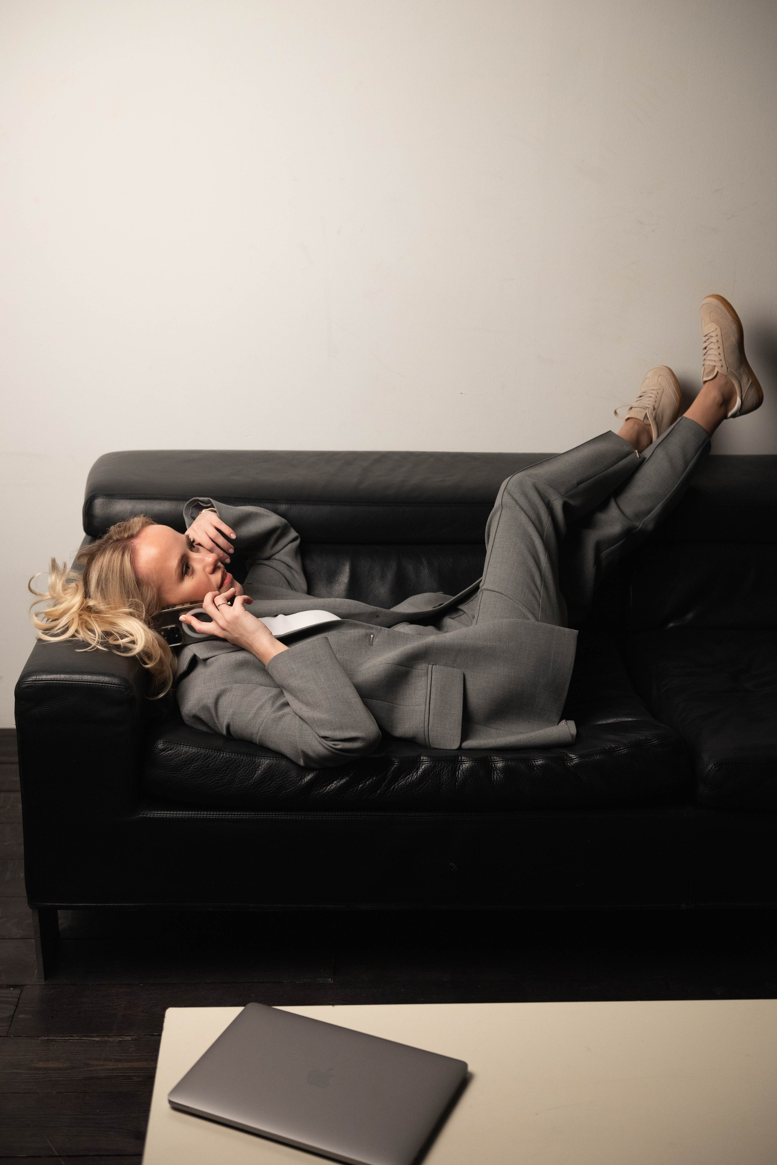 Полина Возиян (съемка для блога юриста @ation.law). Фотограф Москва Настя Профотовна. Репортажные, свадебные и контент фотосессии