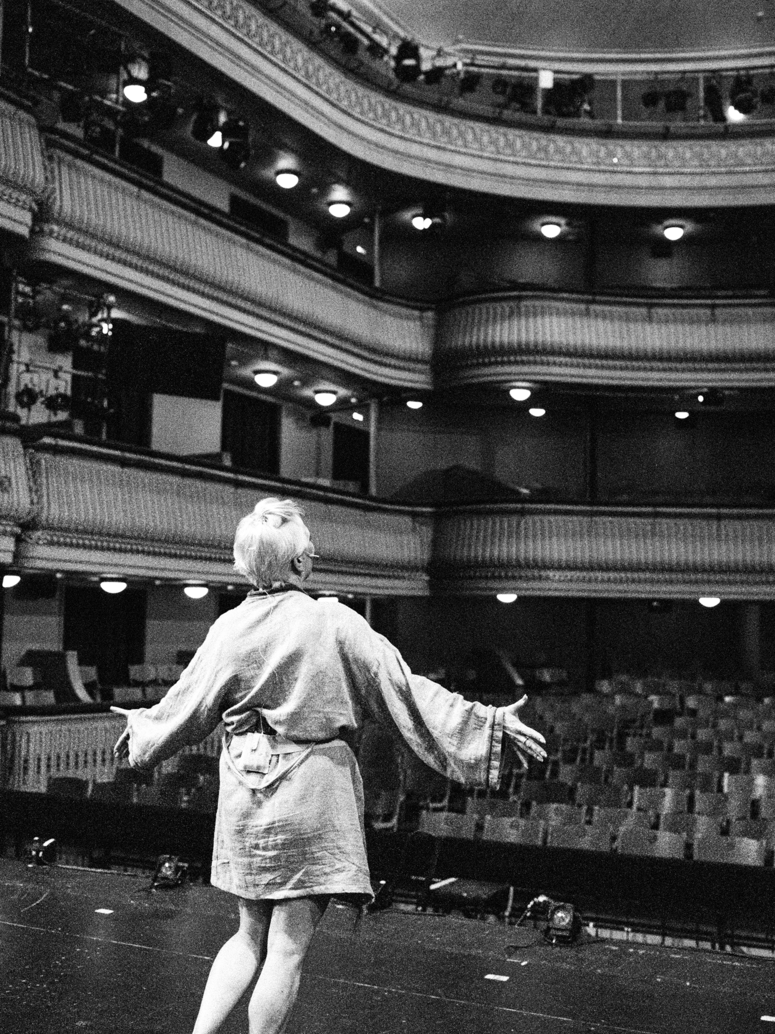 Theatre backstages. Portrait and backstage photographer Nina Crane