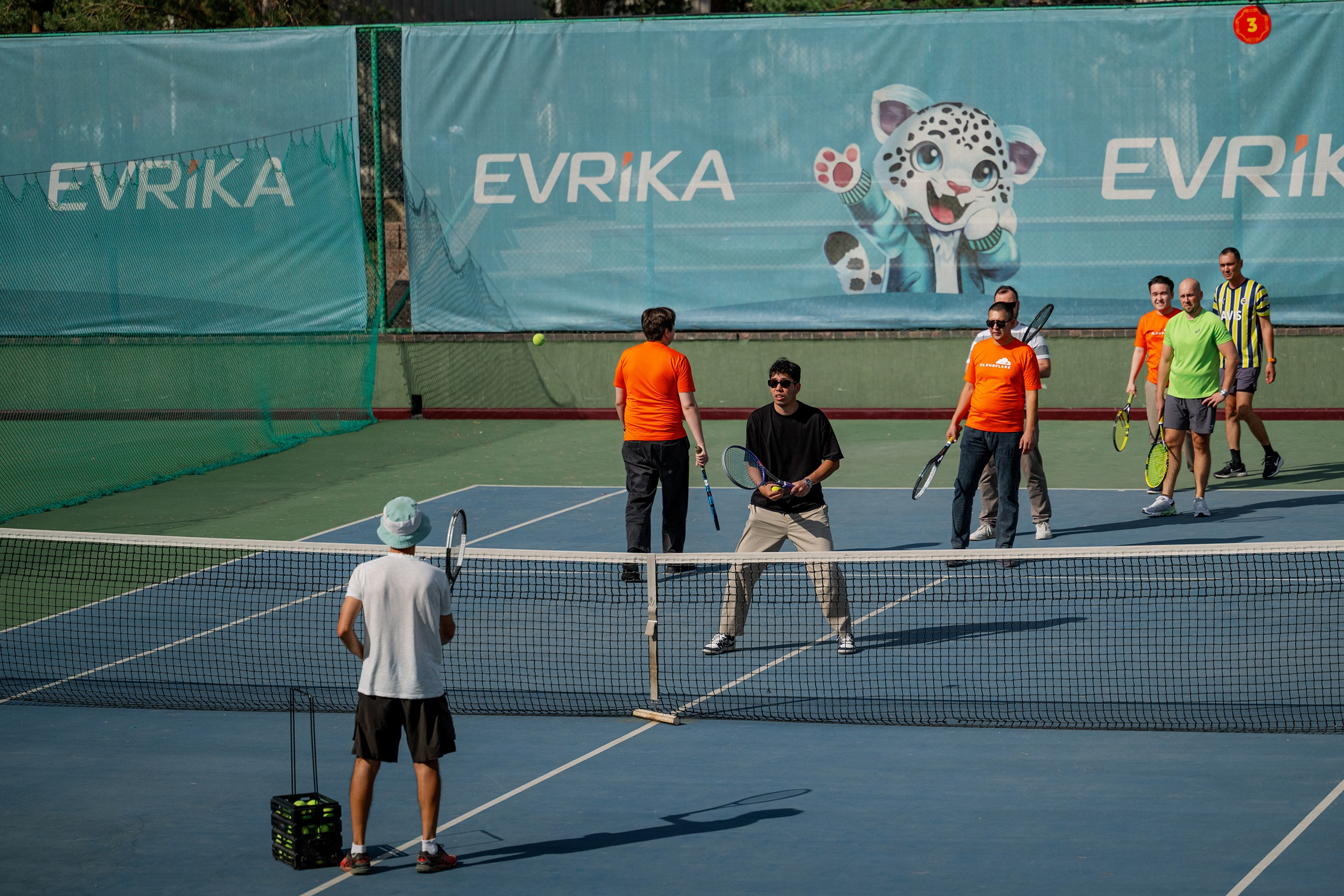 Конференция/Игра в тенис — BakoTech&Cloudfire. Фотограф в Алматы — Алексей Коньков | Репортаж, свадьбы, портреты