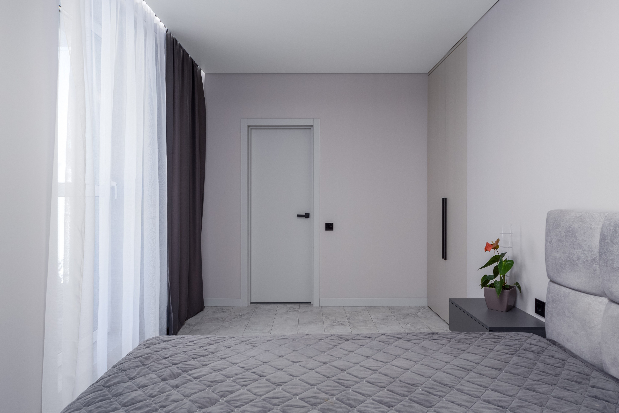 Интерьер мастер-спальни в евро-3 квартире в ЖК Минск Мир