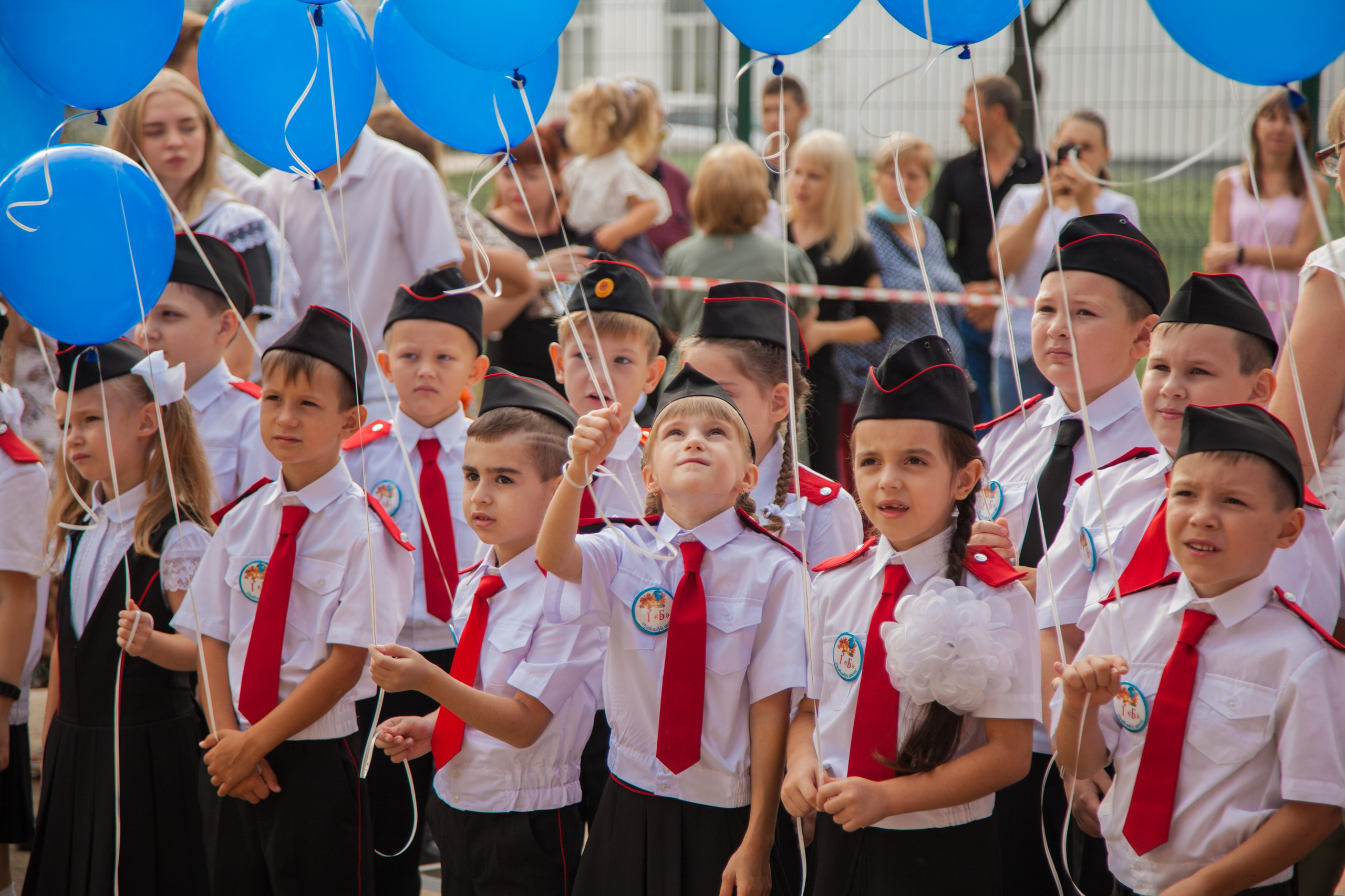 Линейка 1 сентября. Свадебный и семейный фотограф в Армавире