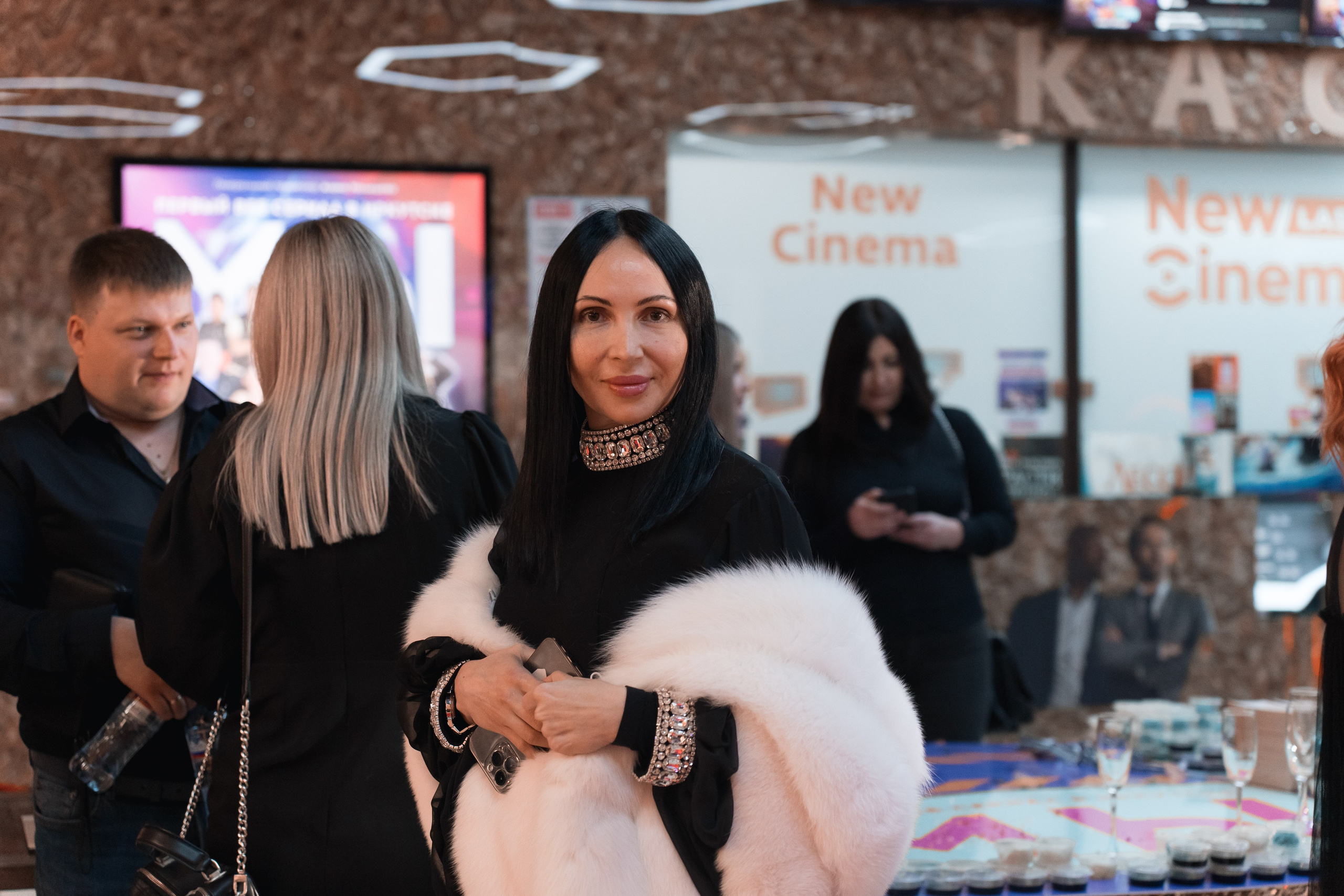 Веб-сериал «МЫ». Для тех, кто не ждёт удачи, а создаёт её. Каждая фотосессия — это твой момент, твой стиль, твой успех. 📸