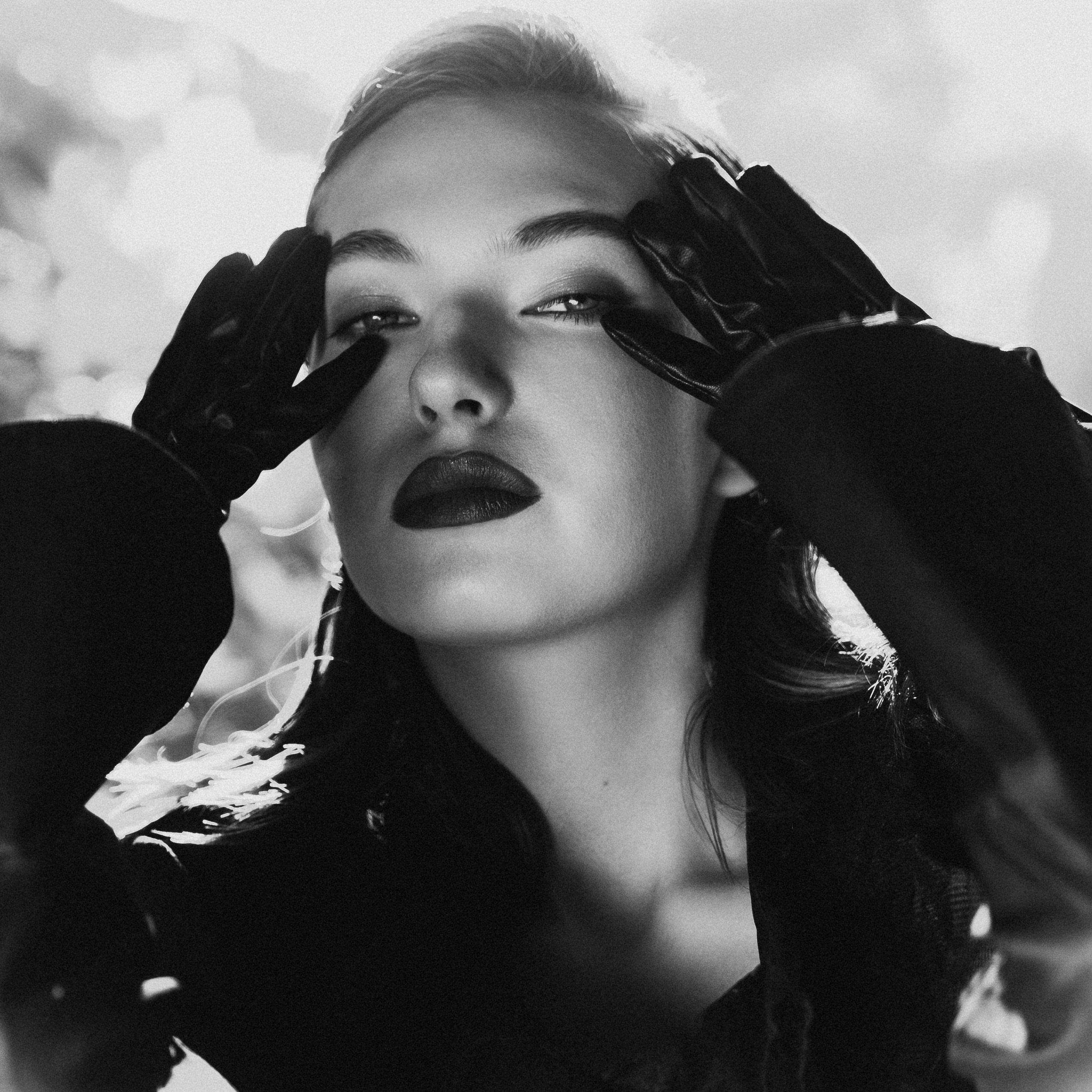 MARIA. TUTSARKIS — Art Director | Stylist | Photographer