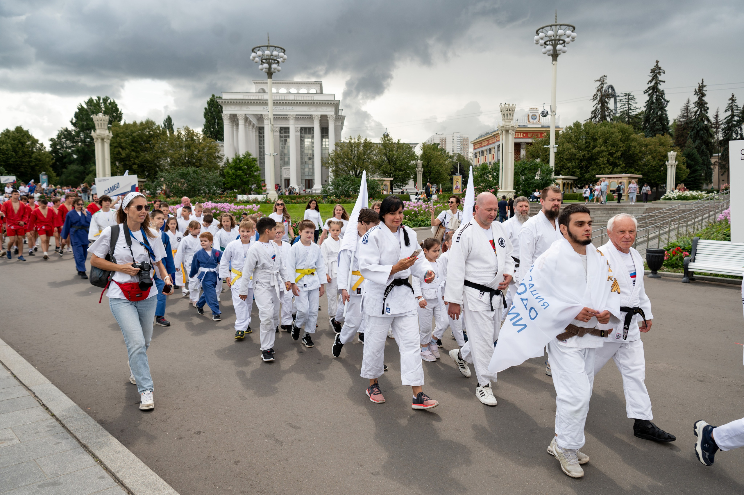 Спортивное шествие посвященное Дню физкультурника!. Детский и семейный фотограф г. Москва Оксана Катаджи