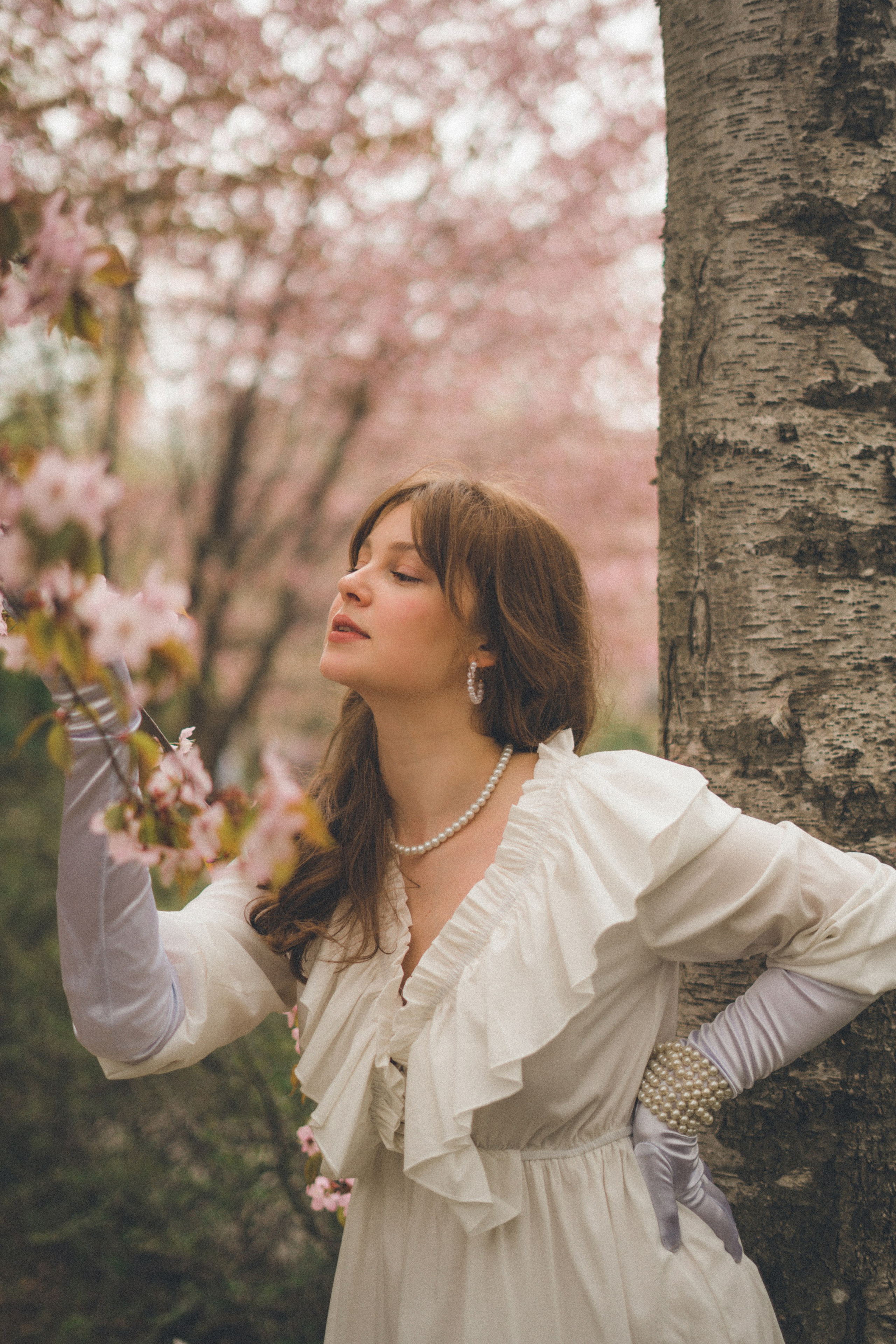 Девушка и сакура. Фотограф сахалин