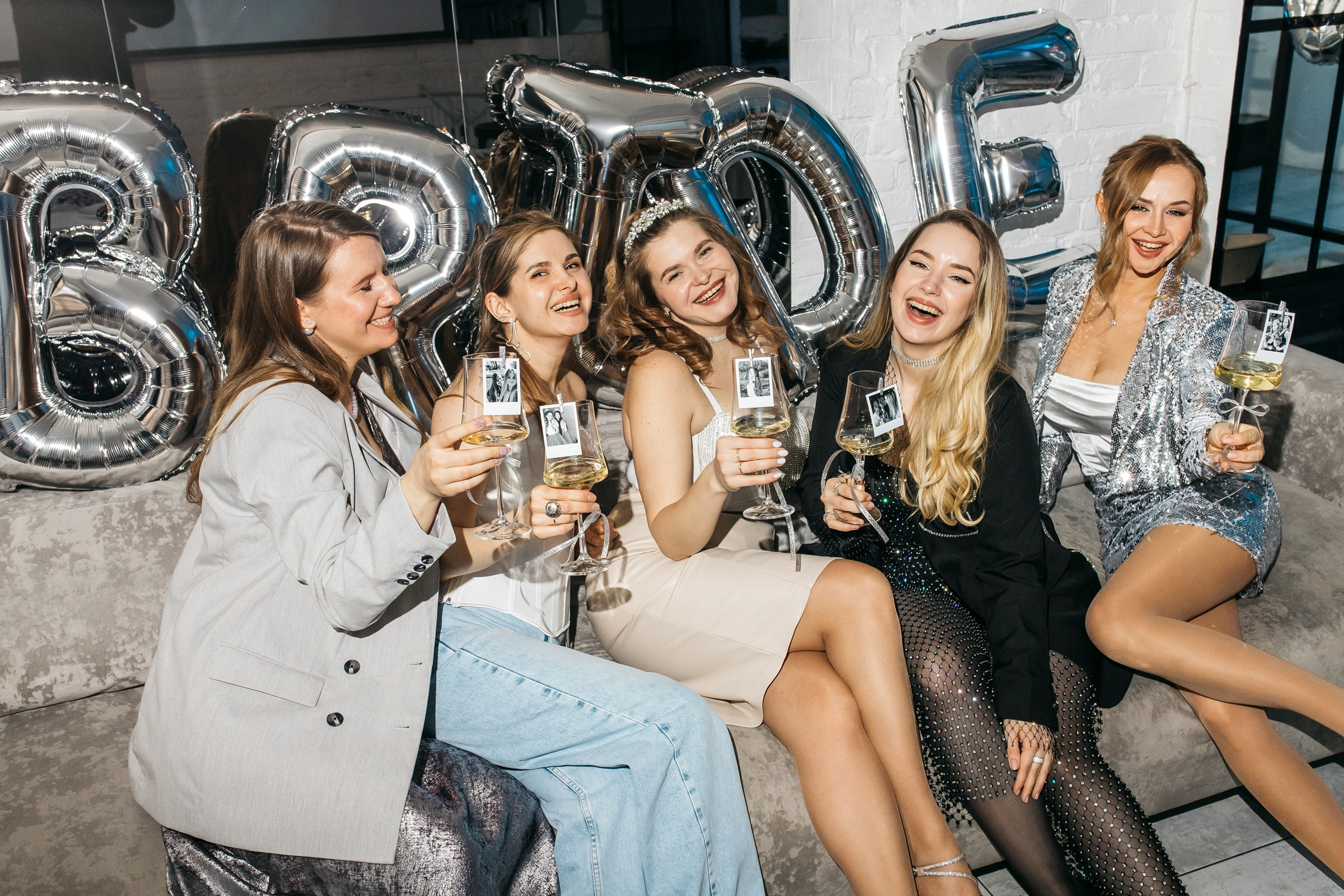 Позитивный репортажный фотограф на День Рождение, юбилей Питер