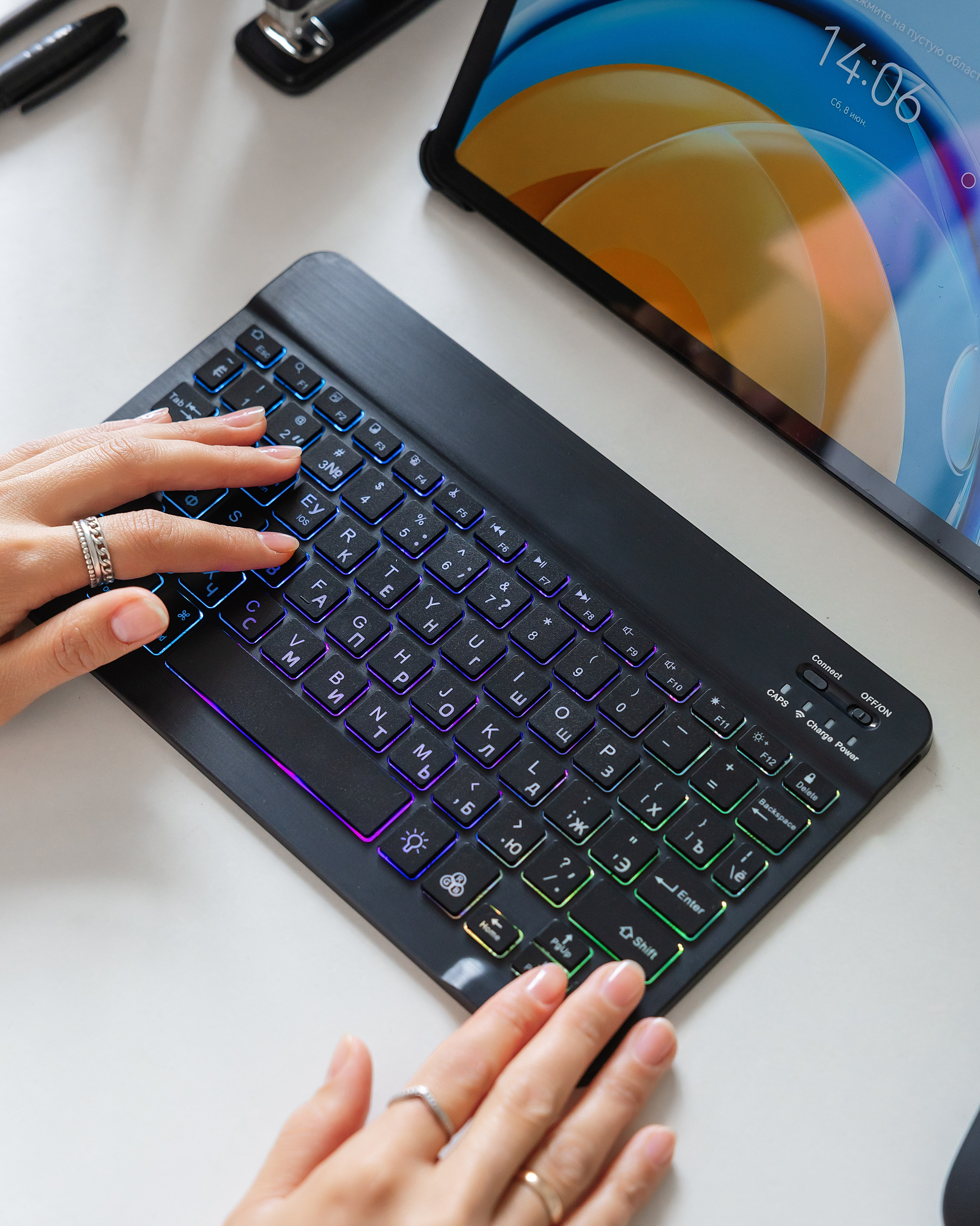 WB: Клавиатуры и чехлы. Фотограф и видеограф в Улан-Удэ: Аюна Габагуева и Артём Шаханов