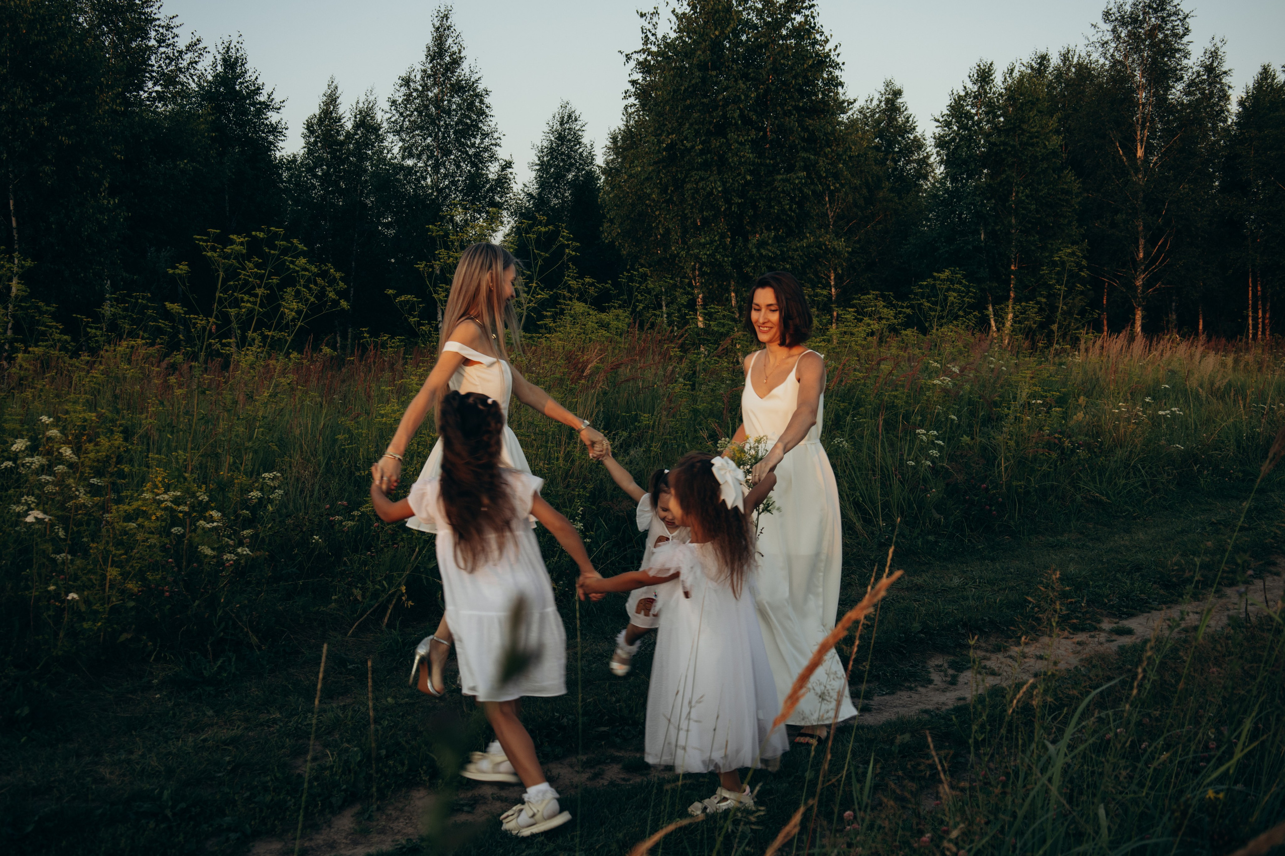 Семейная фотосессия «Солнечные мамины девочки». Семейный│Индивидуальный фотограф Татьяна Липина