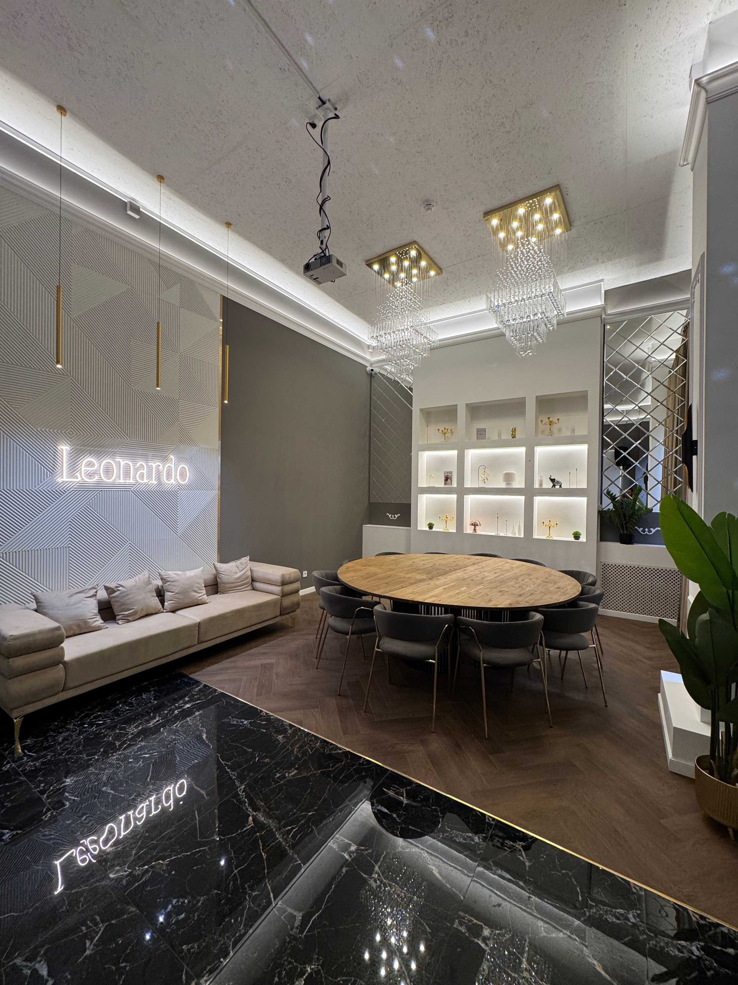 Леонардо. Аренда лофта в СПб для мероприятий