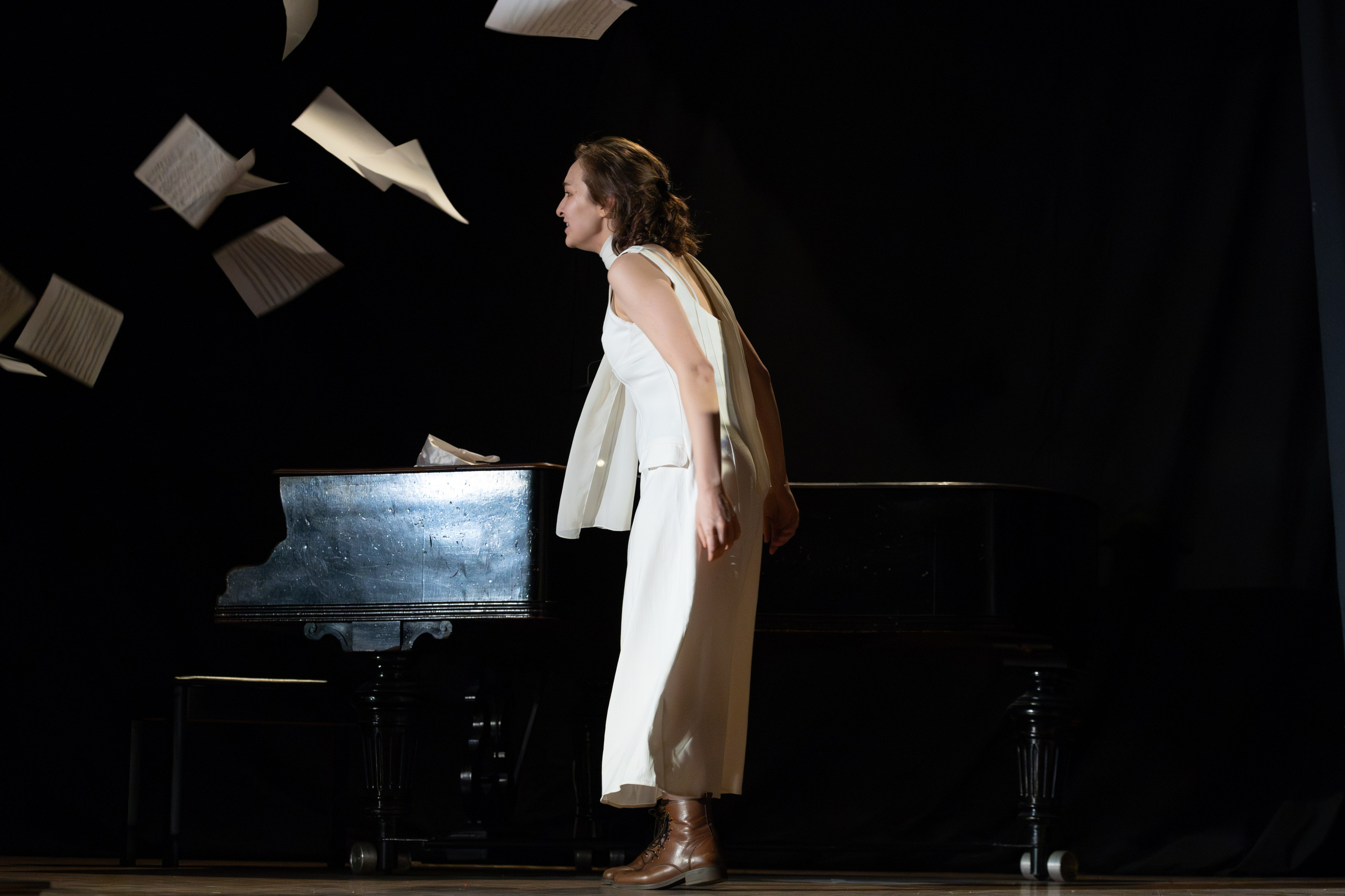 Театр. Photomantis