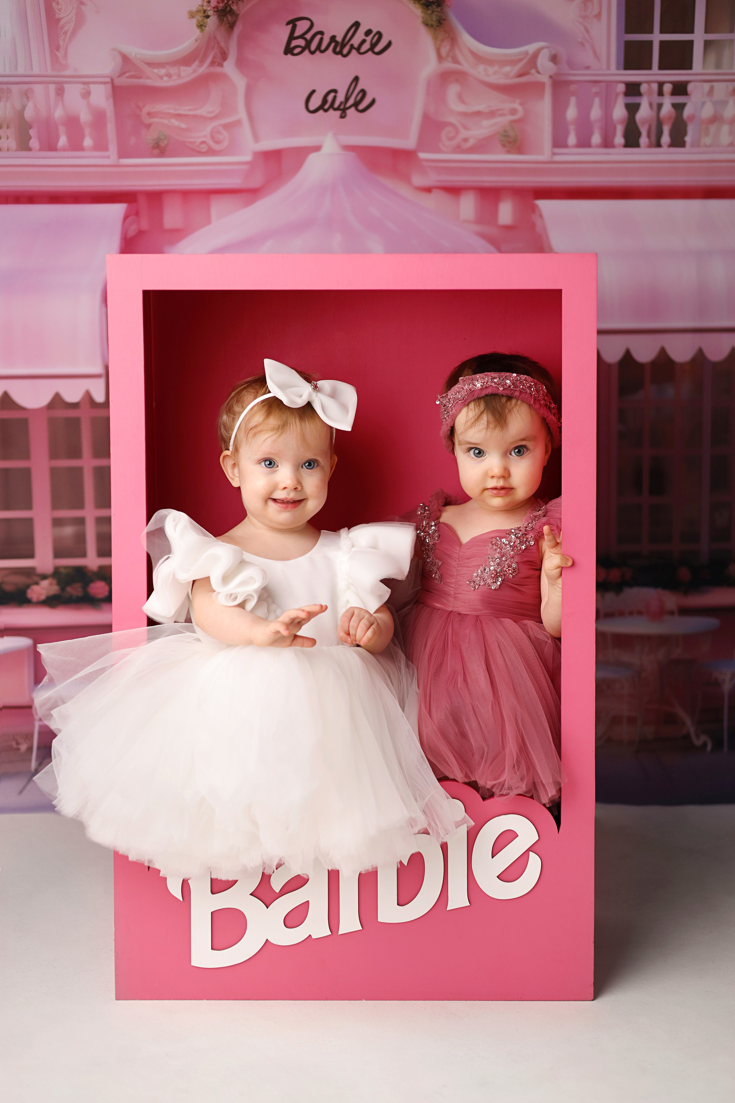 Фотосессия двойняшек на 1 годик. Фотограф новорожденных Москва. Ньюборн фотограф Москва