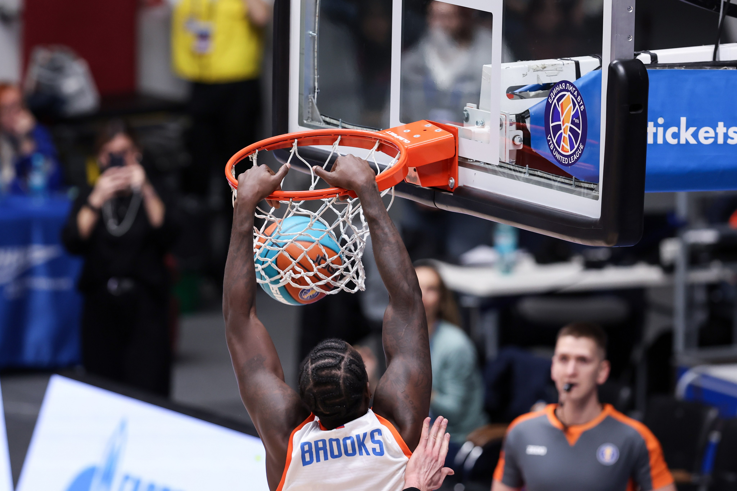 БК Зенит — БК Самара 30.10.2024. Спортивный и репортажный фотограф Антон Тереханов