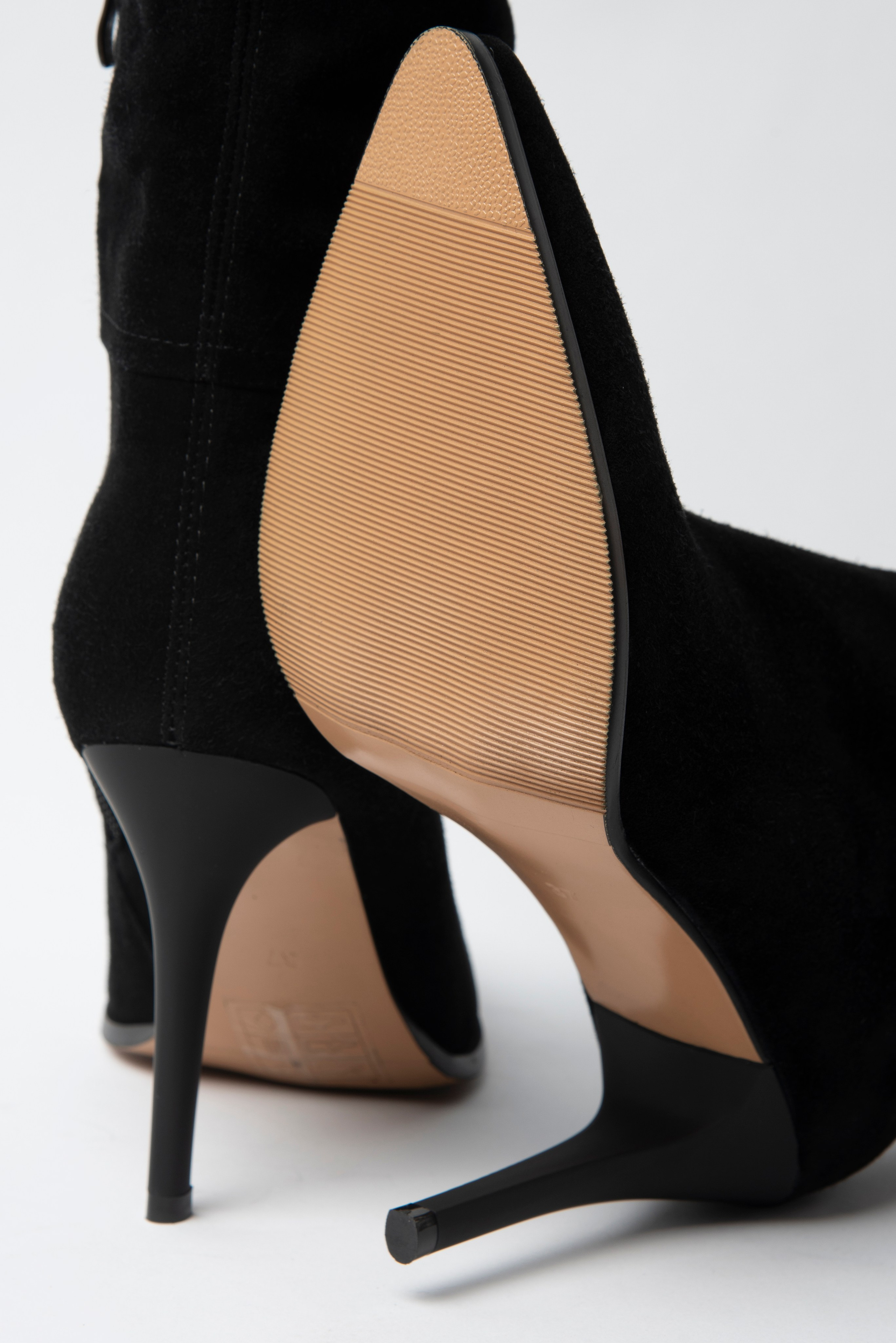 Каталожная съёмка для интернет магазинов. Автопортретная фотостудия в Казани