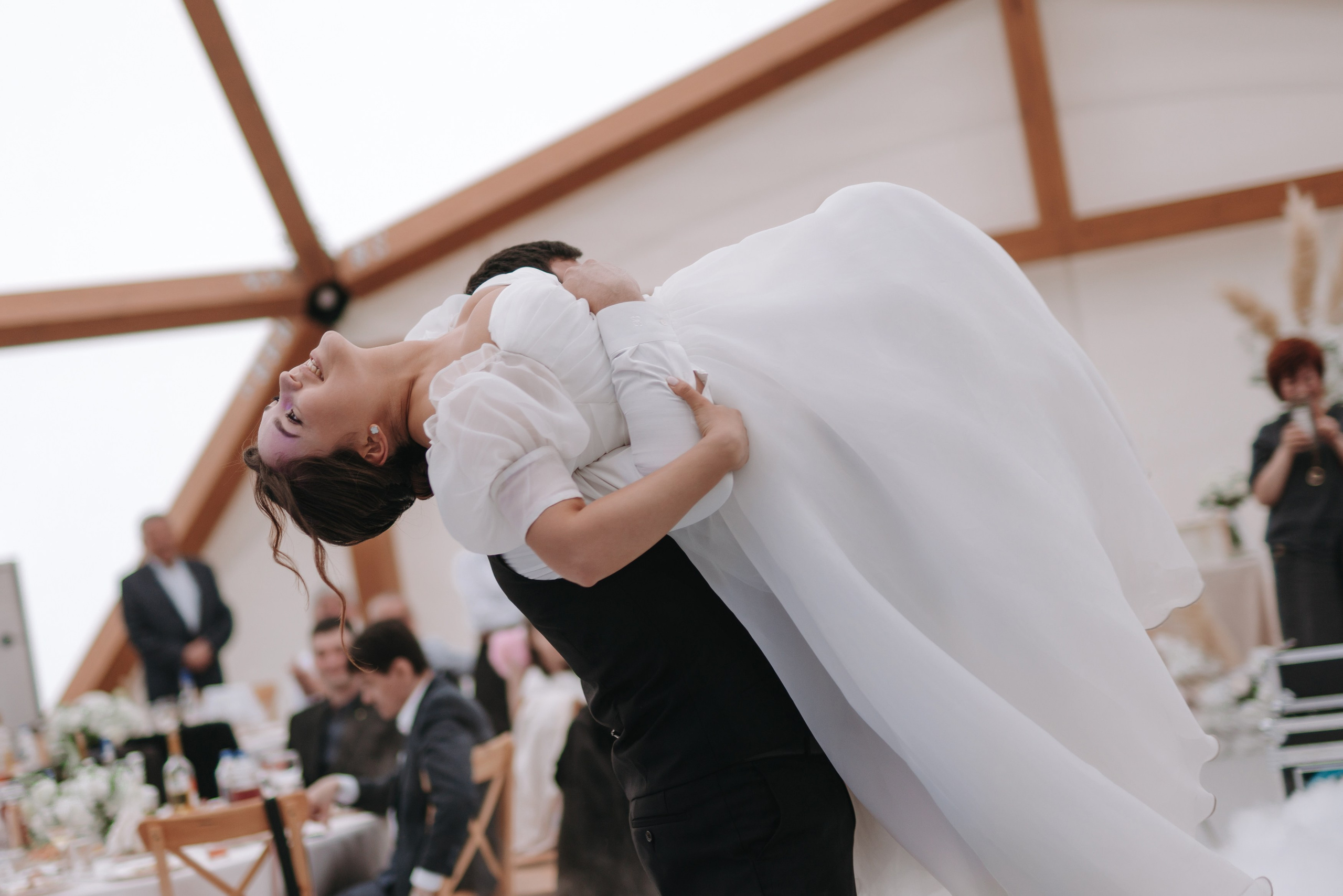 Свадебная фотосессия Радика и Дианы — Уфа, Nesterov Plaza, ЖК Империал, Президент Отель, шатёр М5