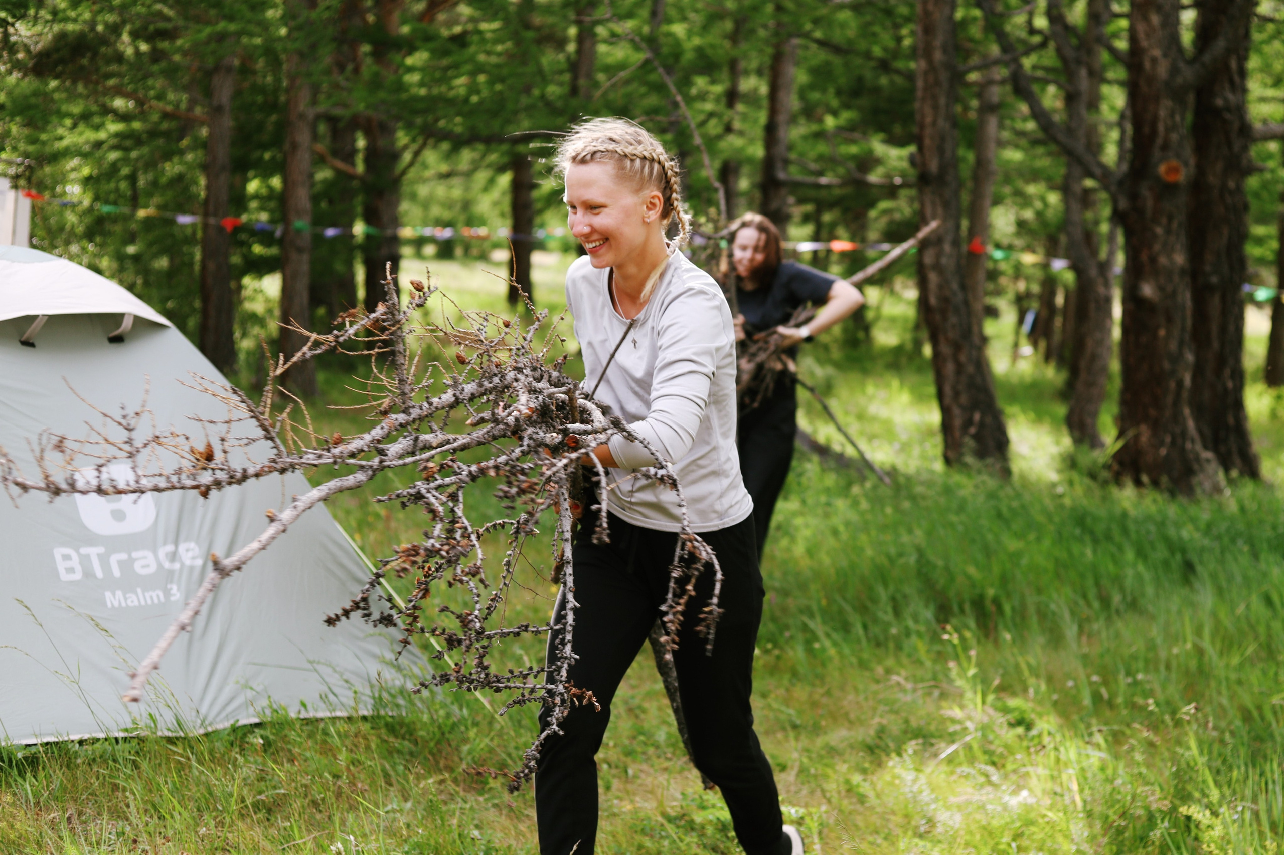 Лето 2024 / палатки. 1642 — первый лагерь для взрослых на Байкале