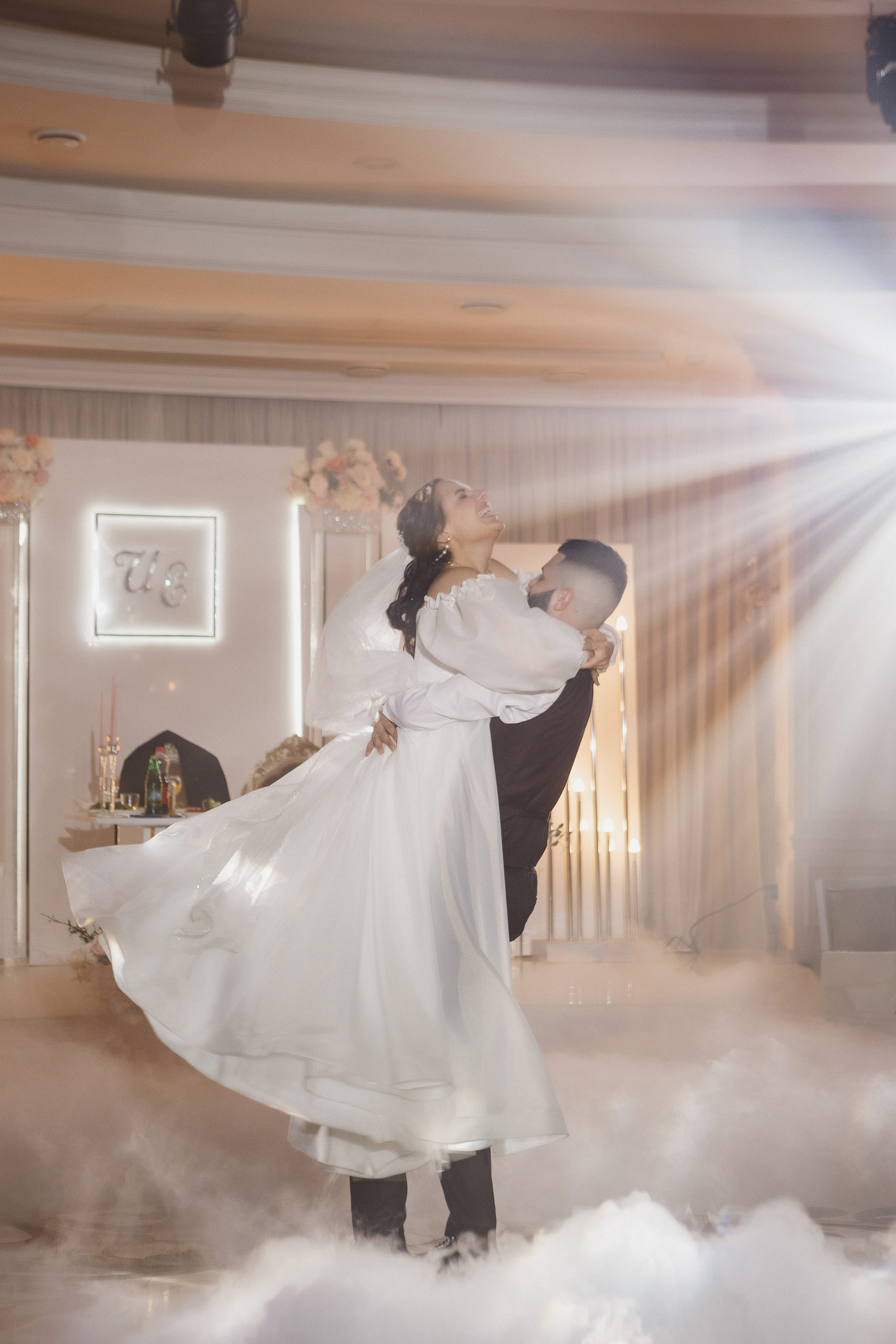 Фотограф в Таганроге летняя свадьба: Романтическая свадебная прогулка. Свадебный и семейный фотограф в Таганроге Бакарюк Антон