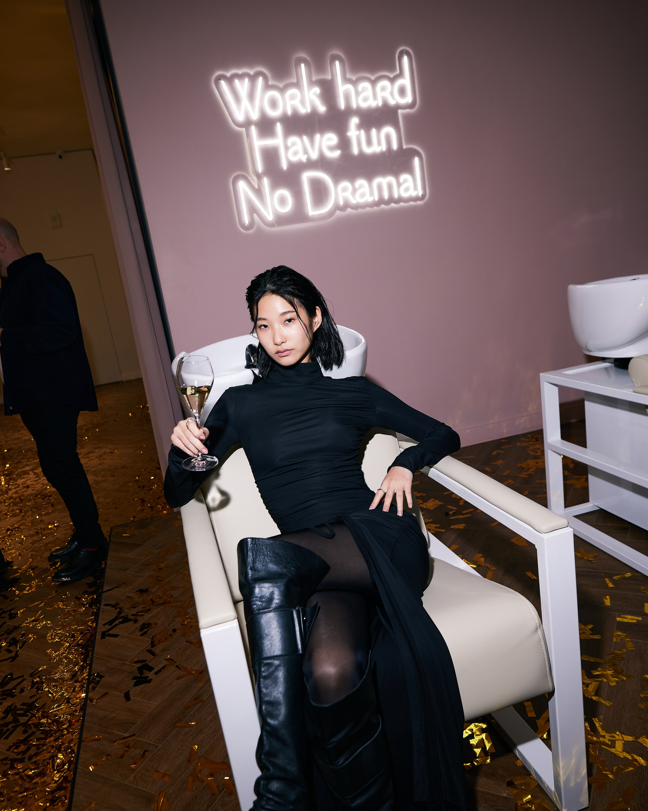 No Drama открытие