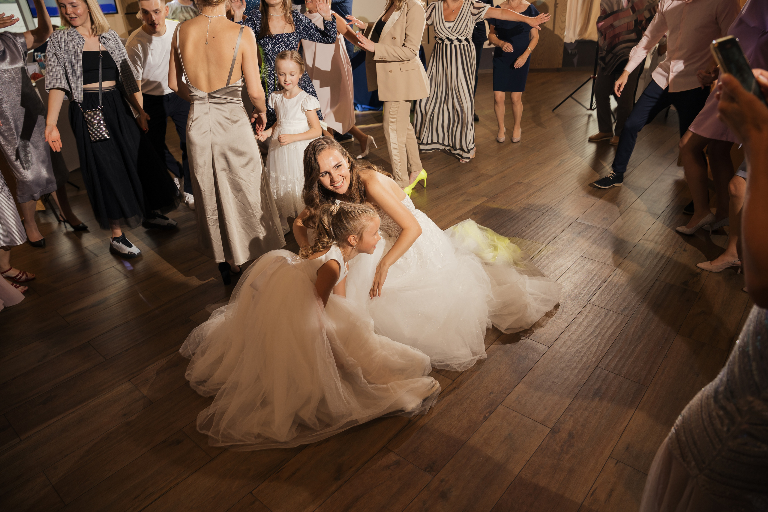 Свадьба в отеле на берегу реки в Архангельске