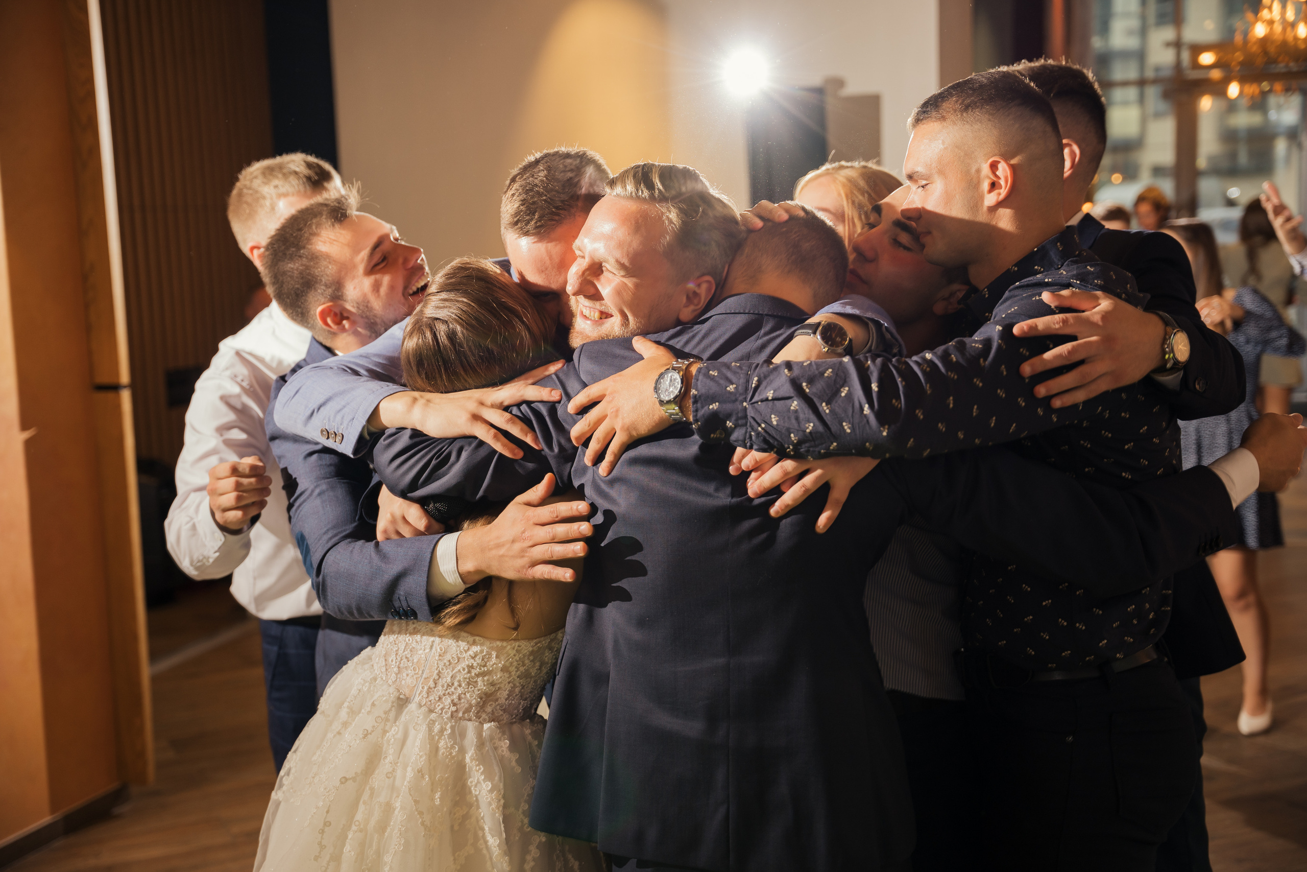 Свадьба в отеле на берегу реки в Архангельске