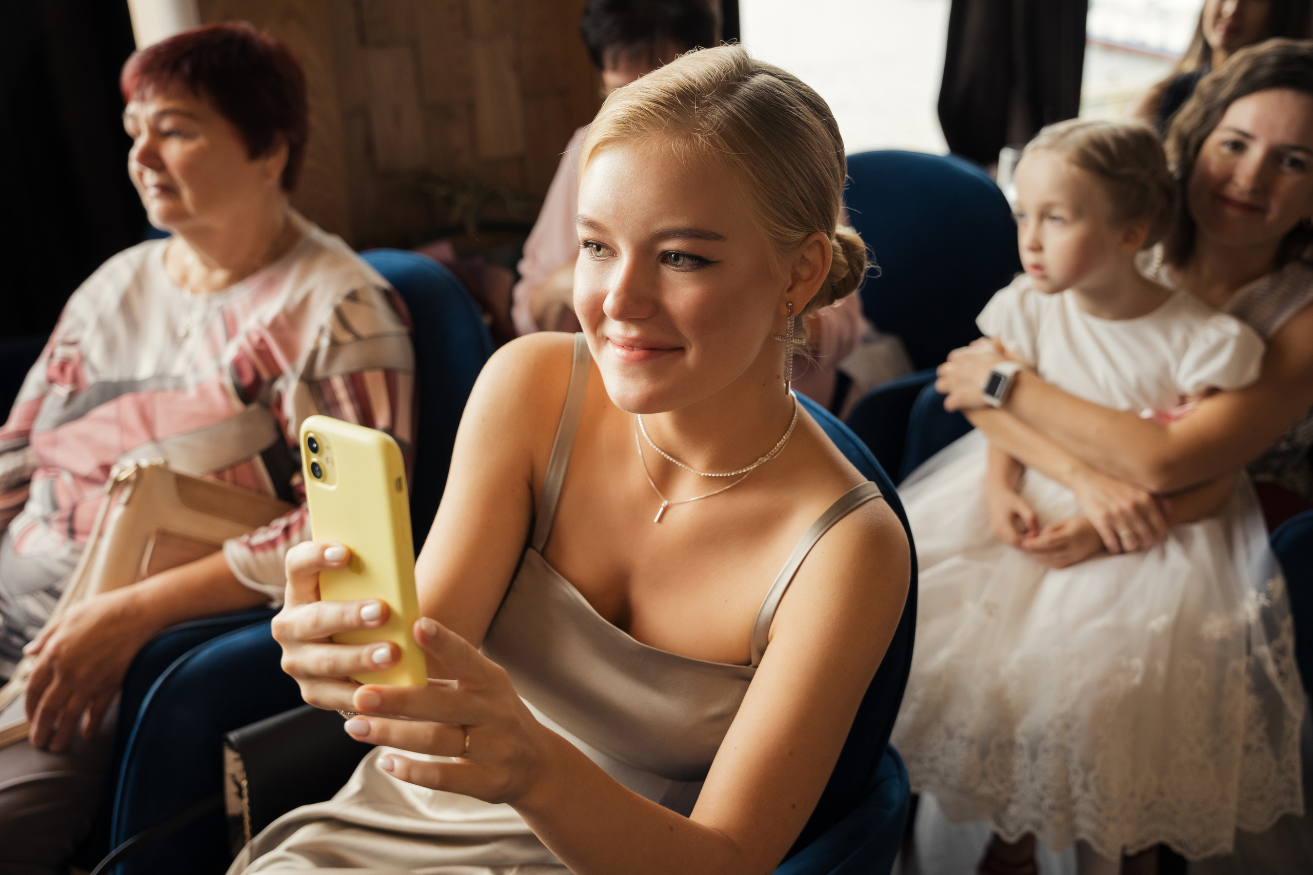 Свадьба в отеле на берегу реки в Архангельске