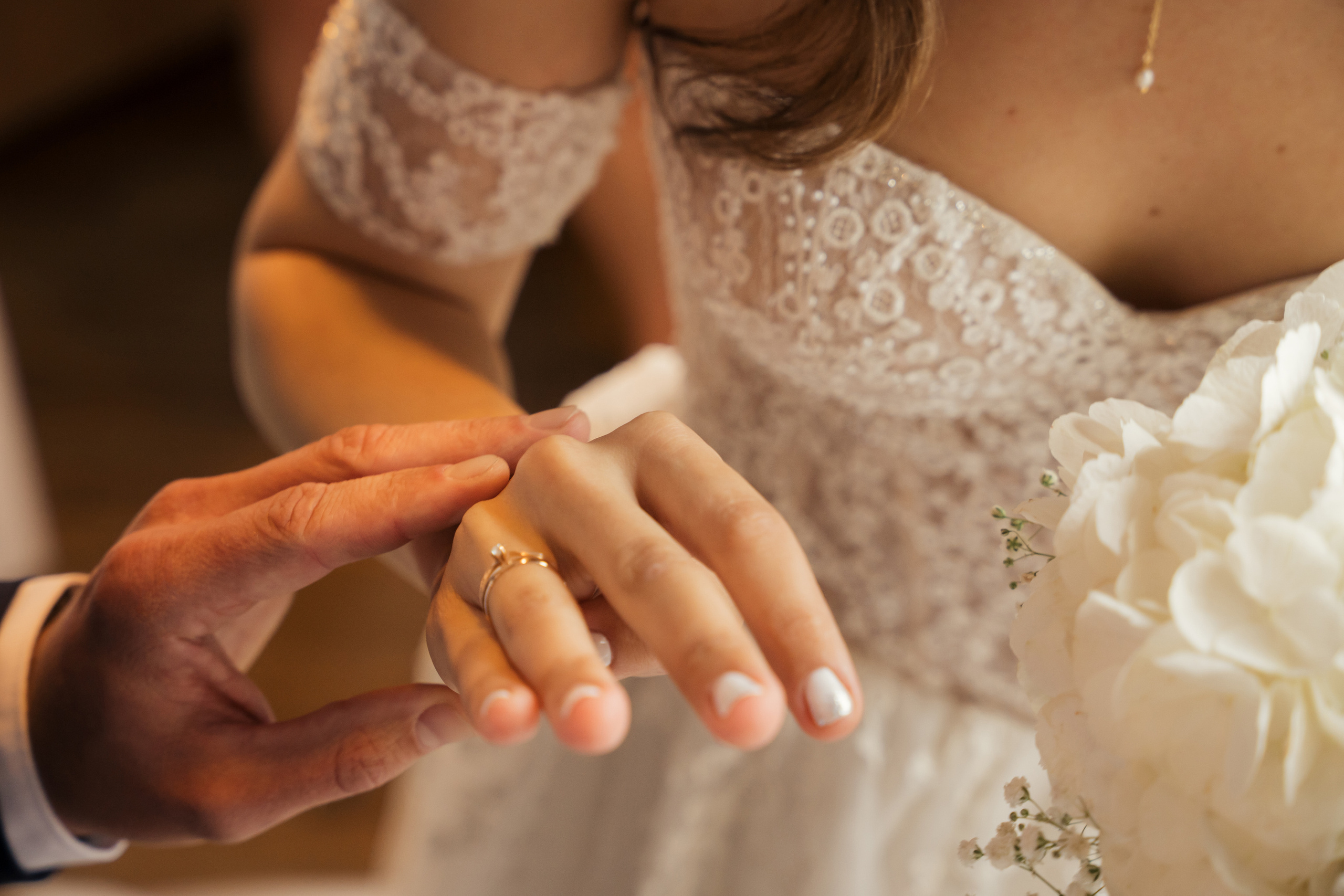 Свадьба в отеле на берегу реки в Архангельске