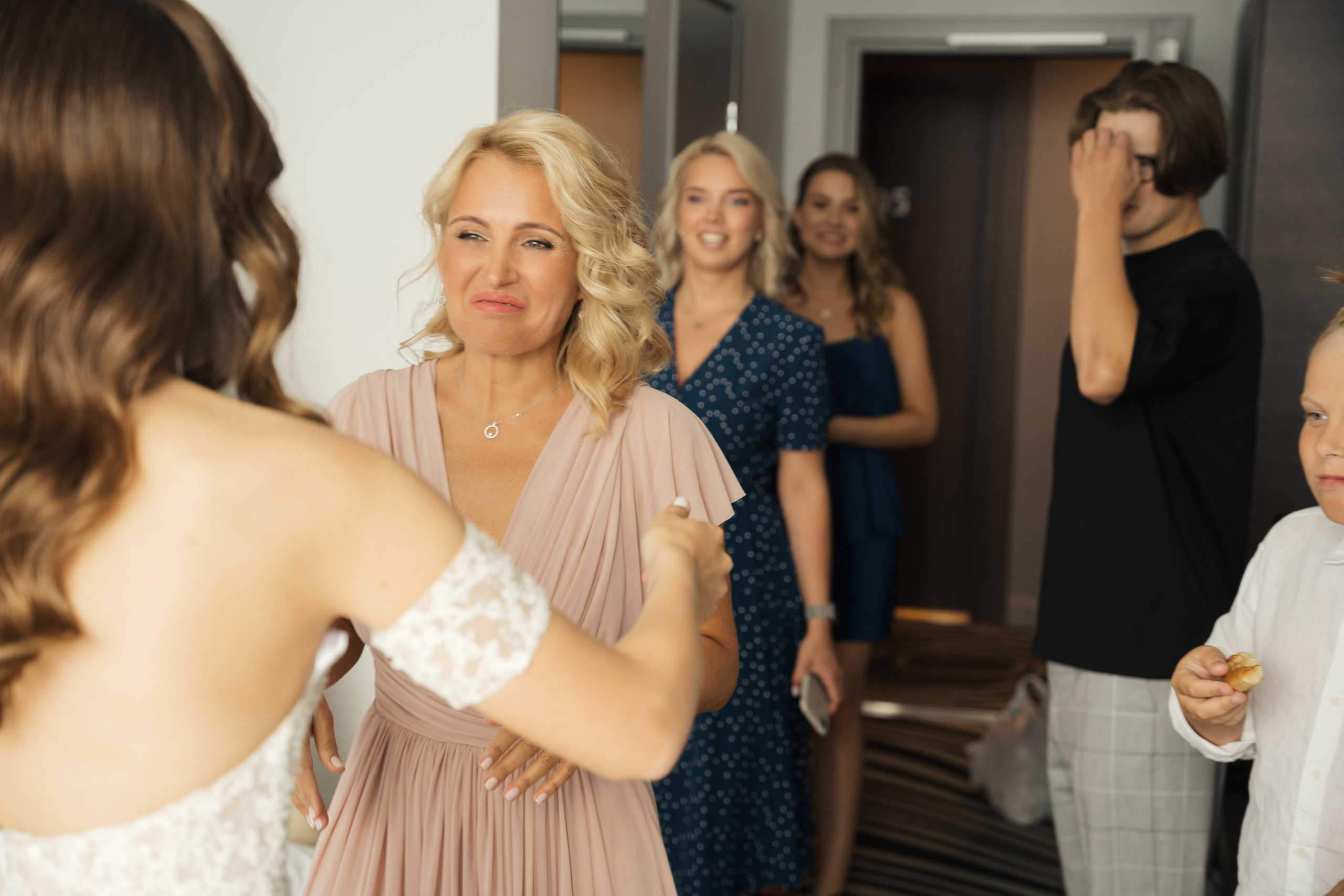 Свадьба в отеле на берегу реки в Архангельске