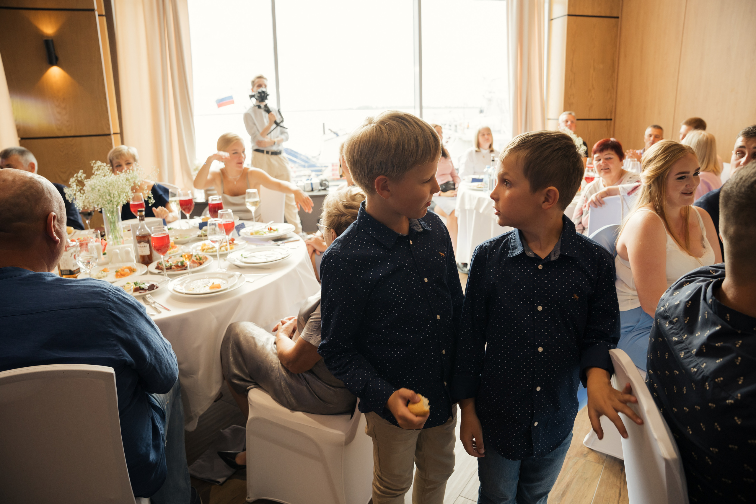 Свадьба в отеле на берегу реки в Архангельске