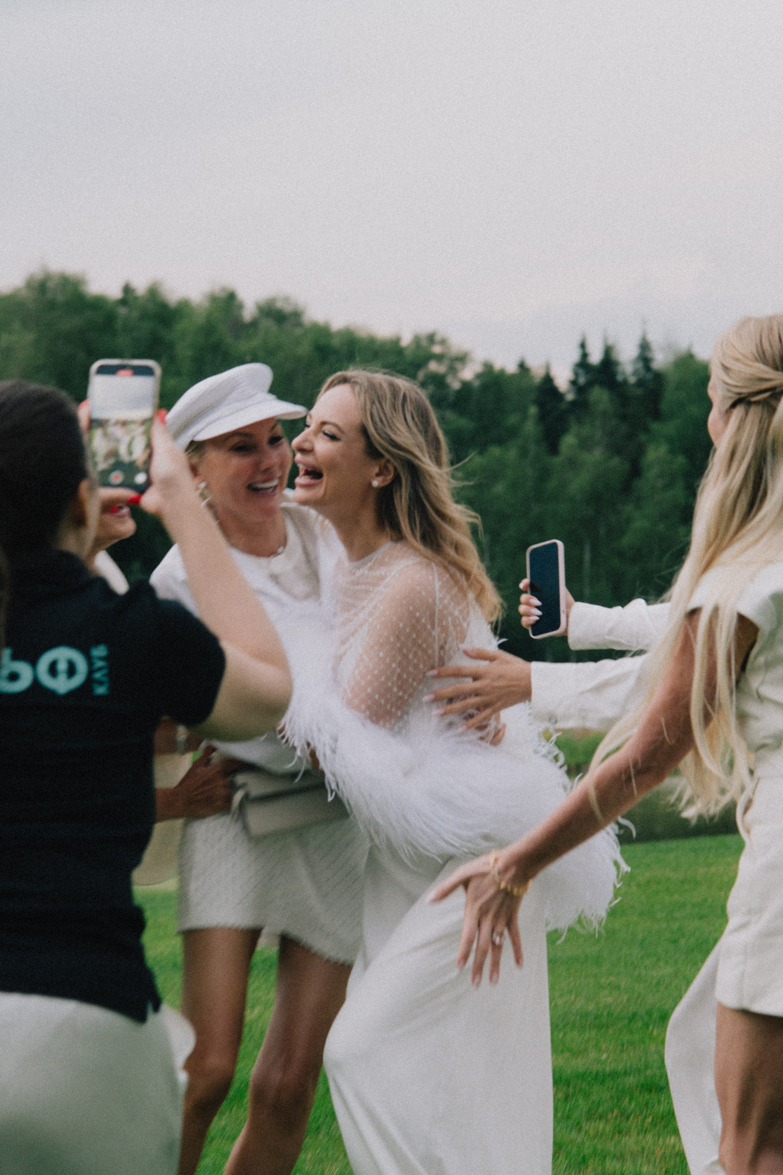 Журнал «ГОЛЬФ» Пестово. Бэкстейдж и репортажный фотограф в Москве Артем Онацко