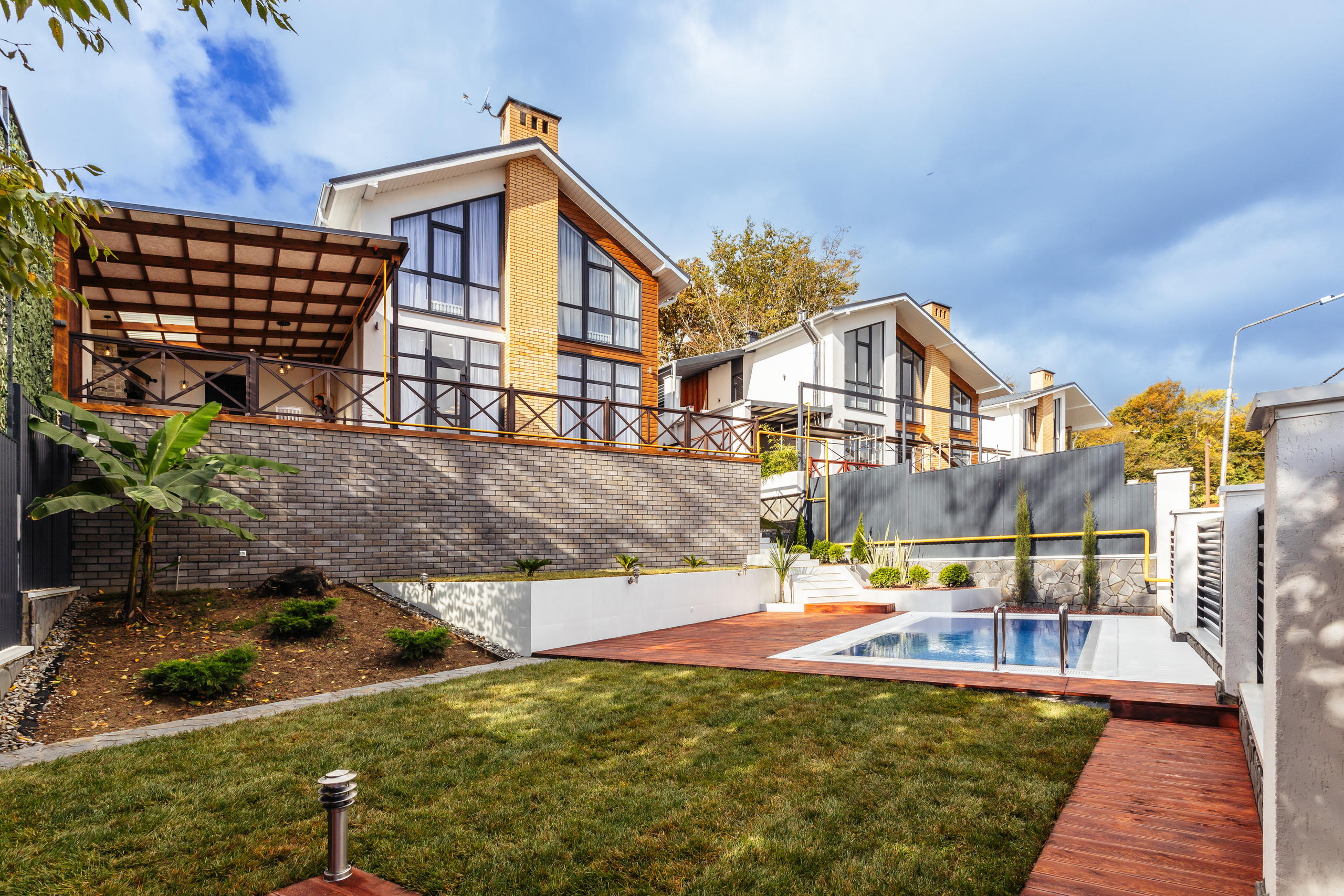 Дома / Коттеджи / Таунхаусы. Фотограф в Сочи