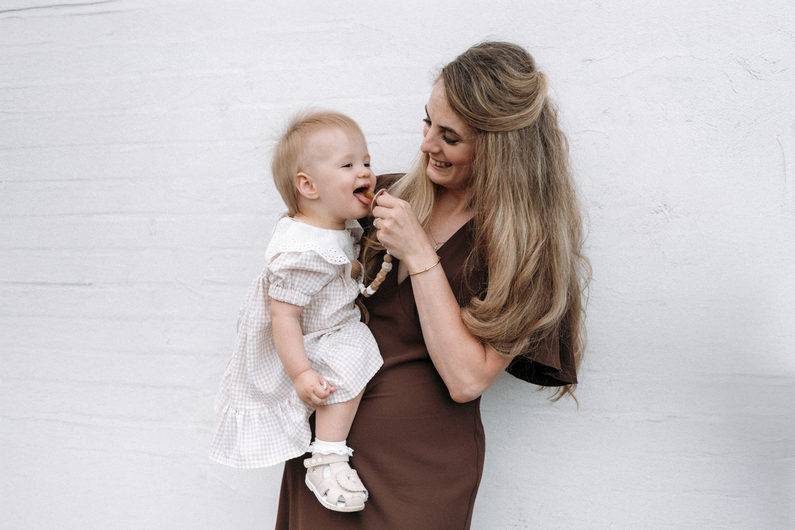 Семейная фотосессия на берегу реки для Миши, Тани, Сони и Таи. Свадебный фотограф в Тамбове Павел Четвертков