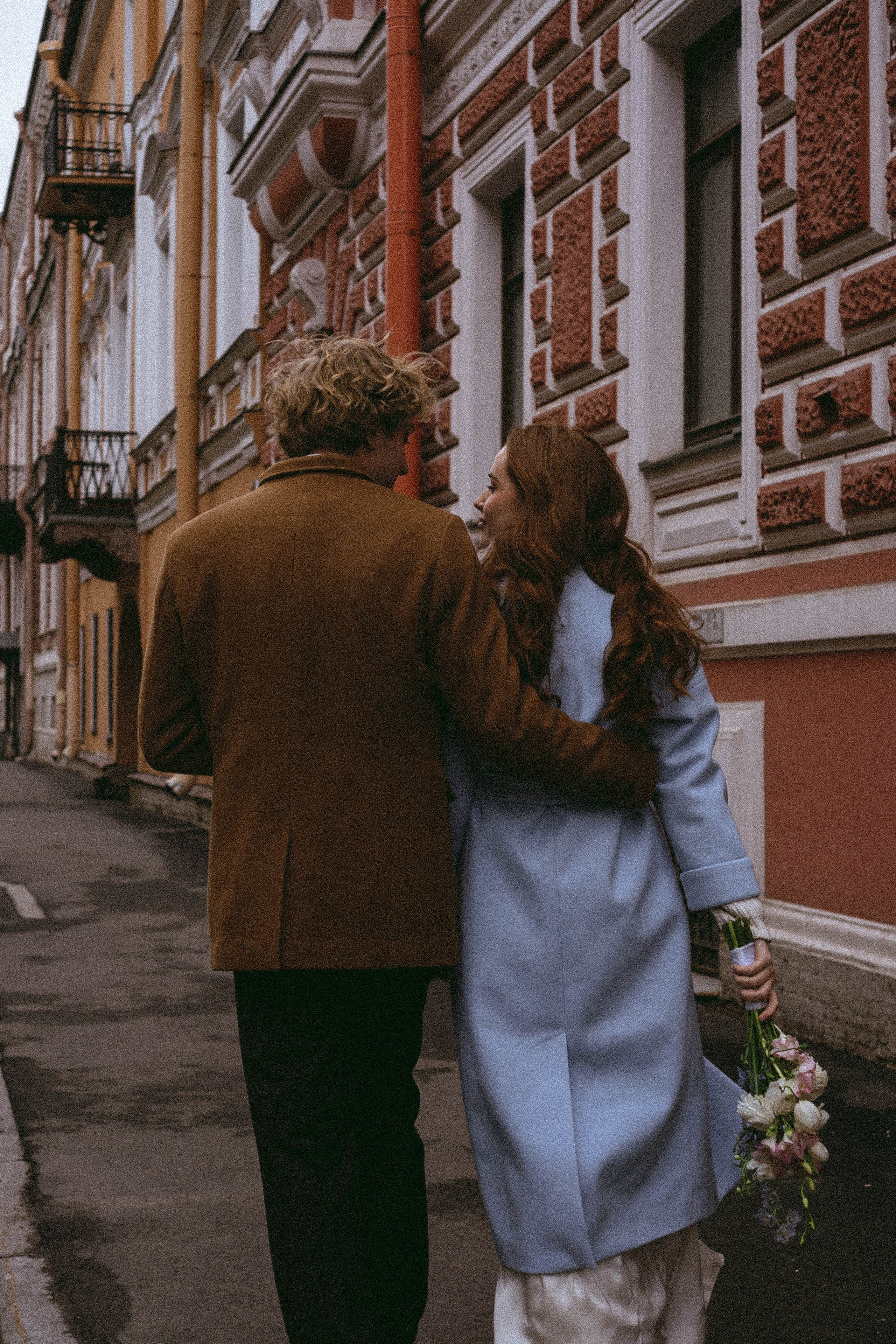 СВАДЕБНАЯ СЬЕМКА В ОТЕЛЕ. СБОРЫ ЖЕНИХА И НЕВЕСТЫ И ТАКЖЕ ТОР И ПОДГОТОВКА К ПРОГУЛКЕ И ПРОГУЛКА ПО ПЕТРОГРАДКЕ. Профессиональный фотограф, Санкт-Петербург — Виктория Богомолова