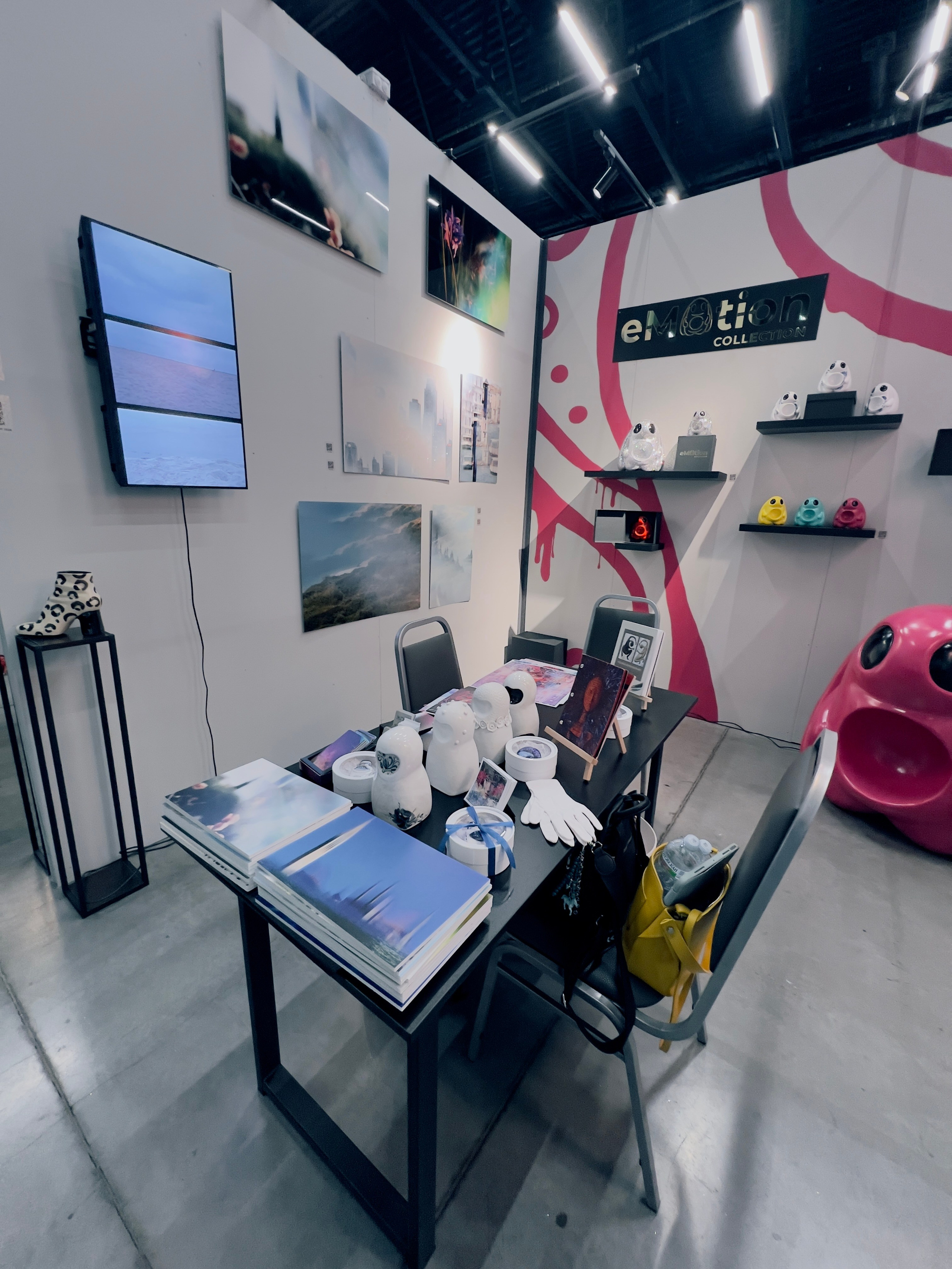 ВЫСТАВКИ. ОЛЬГА НЕФФ. Художник. Визуал, Музыка, Поэзия