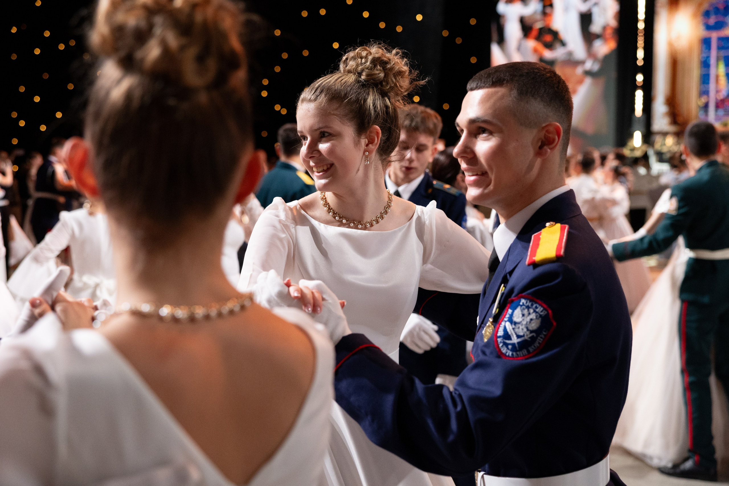 Кадетский бал. VICTOR SAPOZHNIKOV