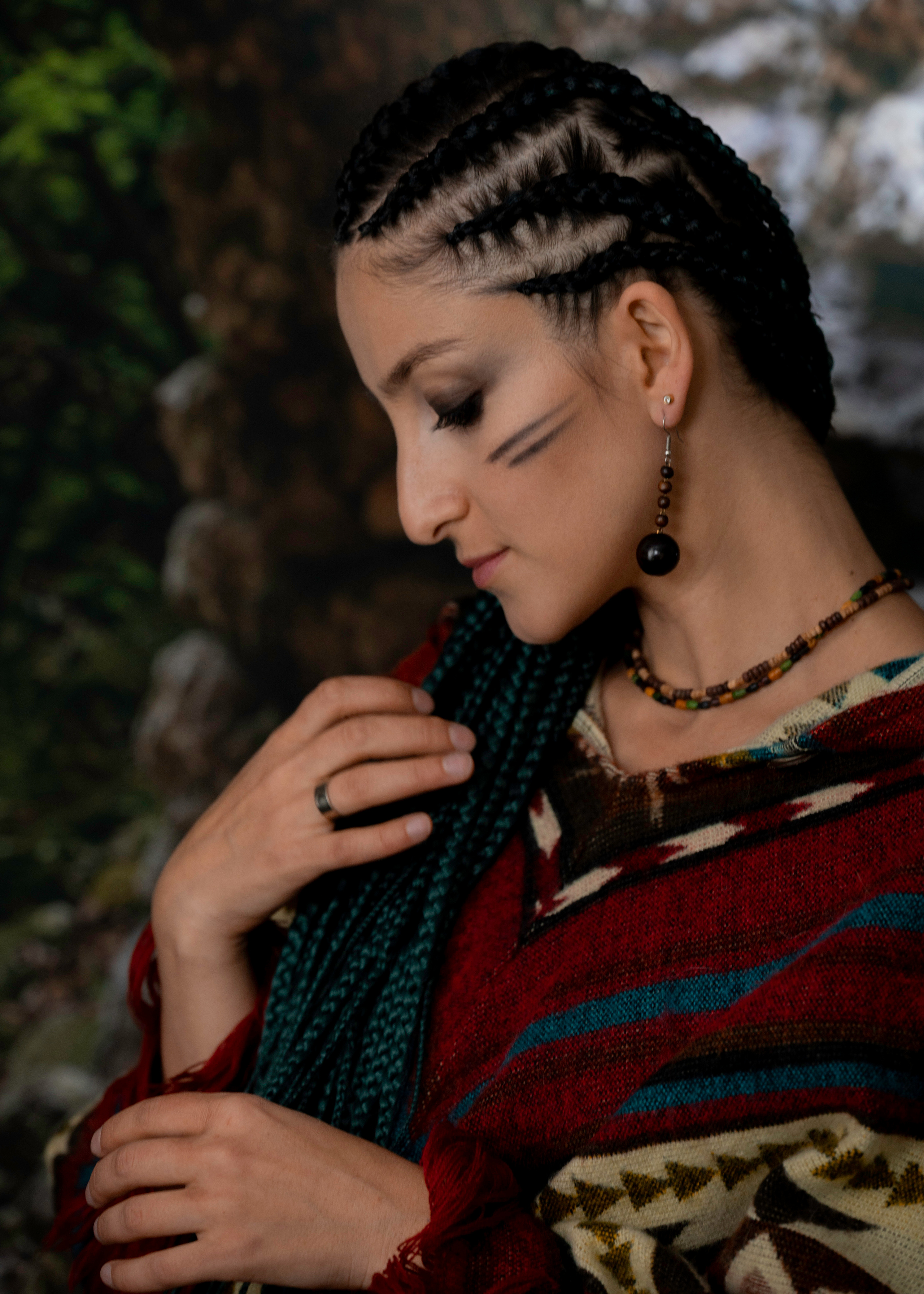 Студийная съёмка в образе девушки индейского племени