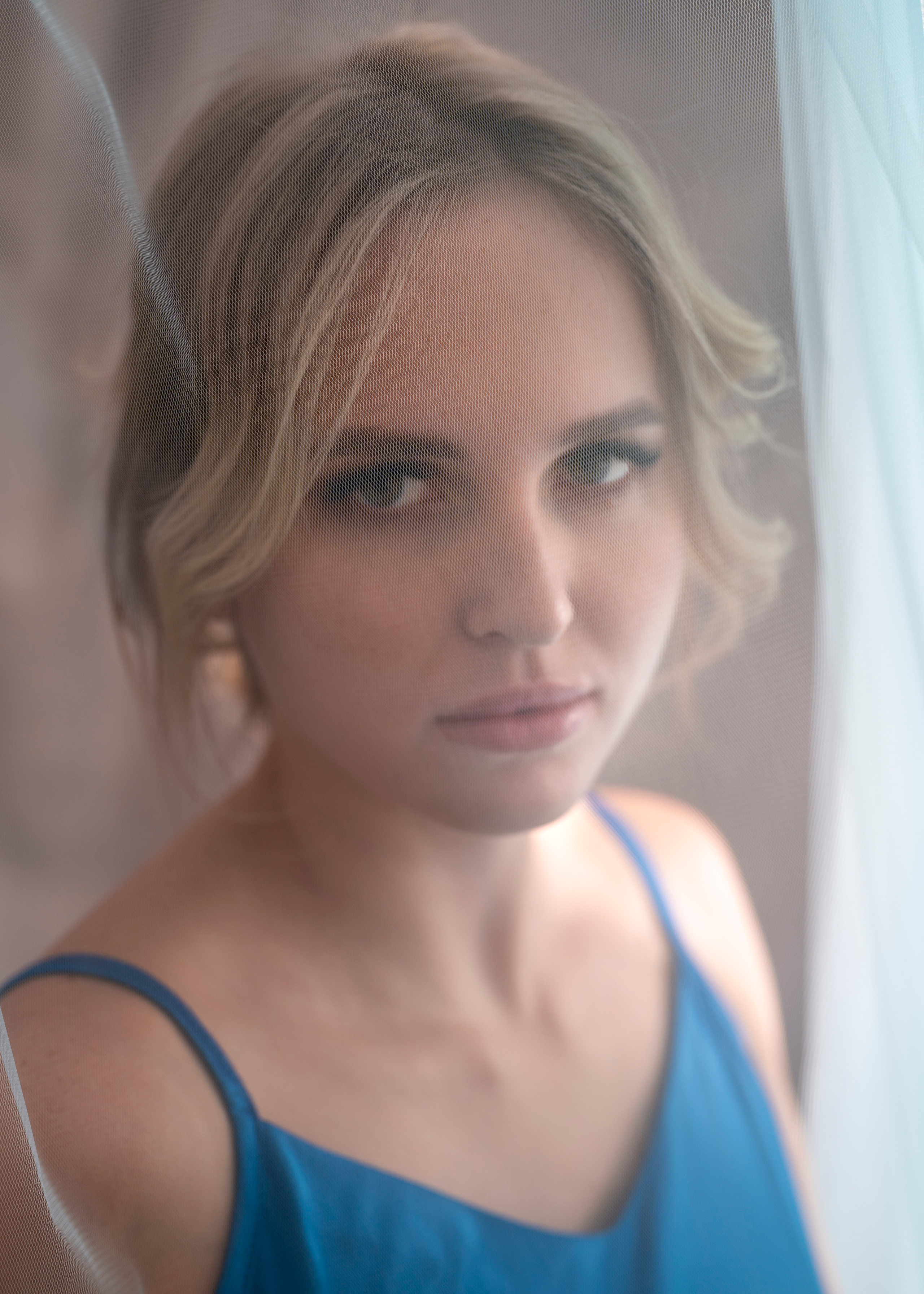 Портретная съёмка (фотосессия) девушки с воздушной тюлью