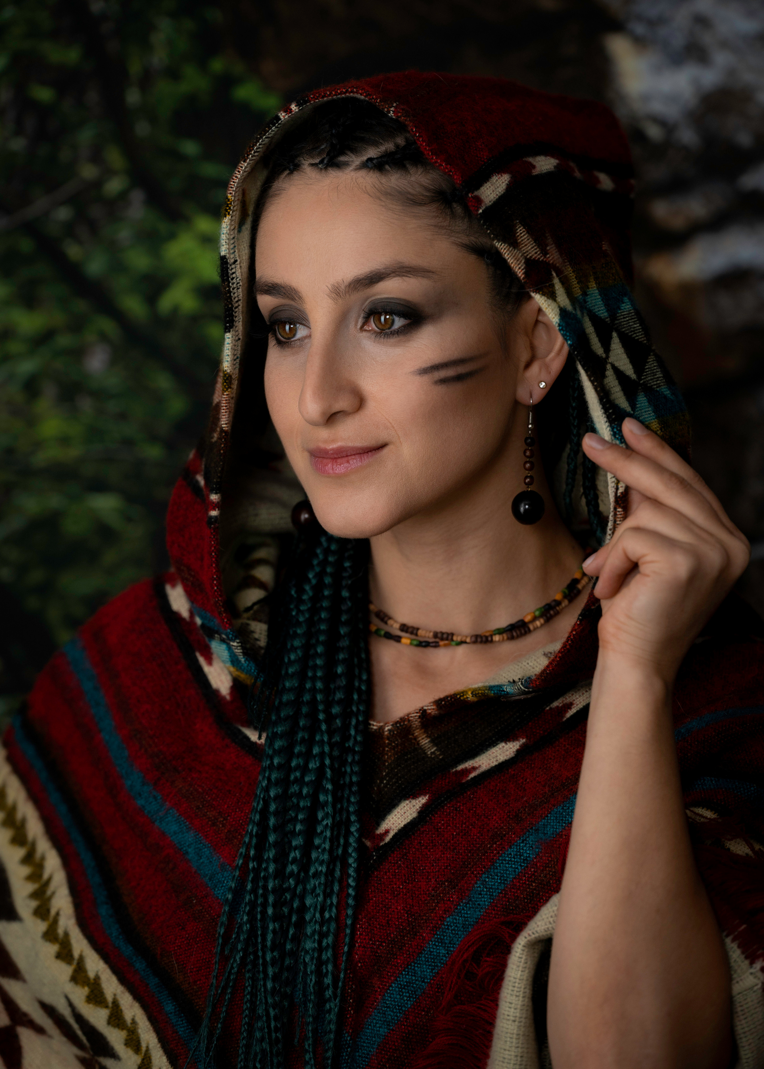 Студийная съёмка в образе девушки индейского племени