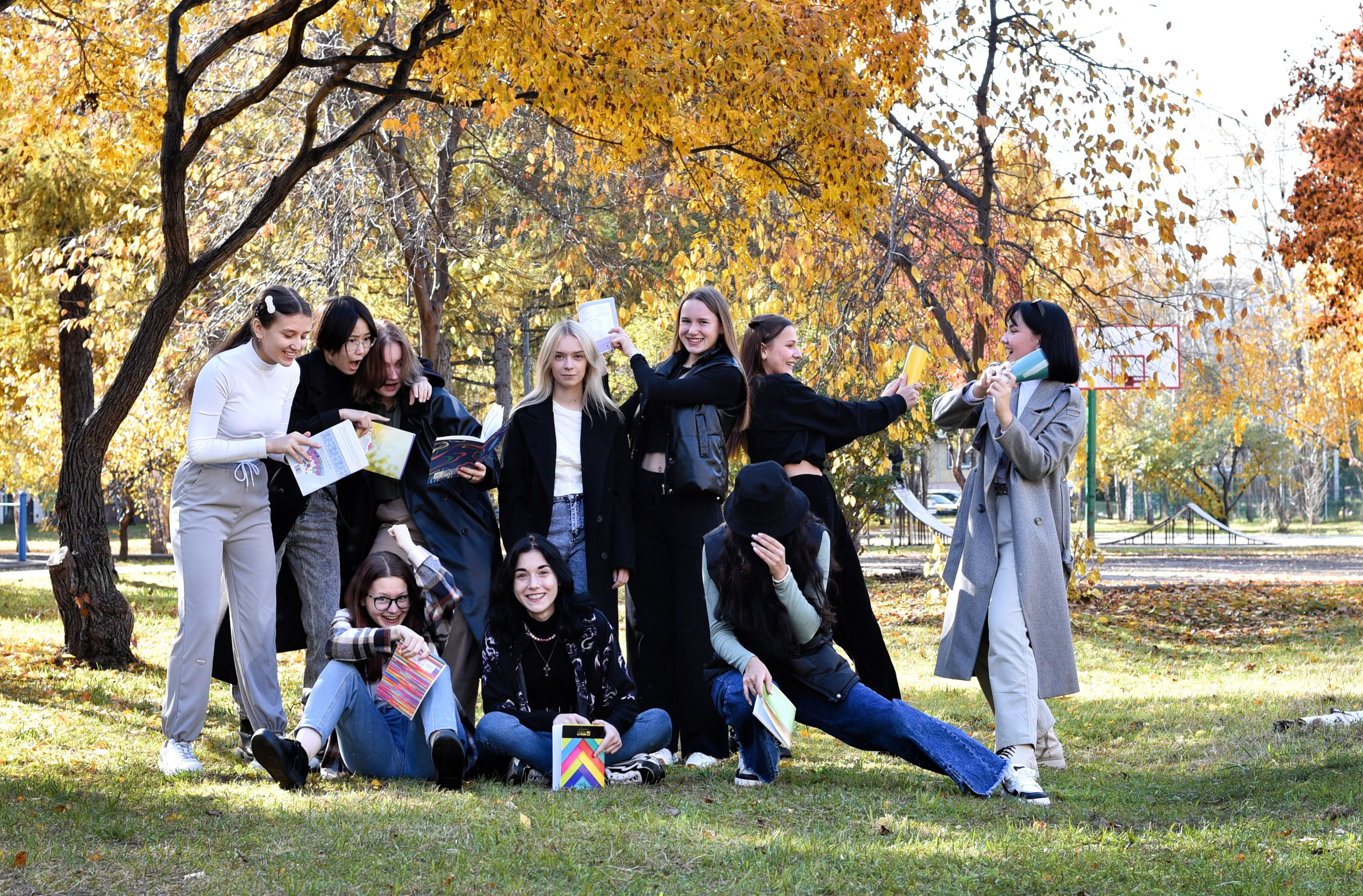 ФОТОСЕССИЯ В ПАРКЕ осень. Школьный фотограф ЛАРИСА МАТВЕЕНКО