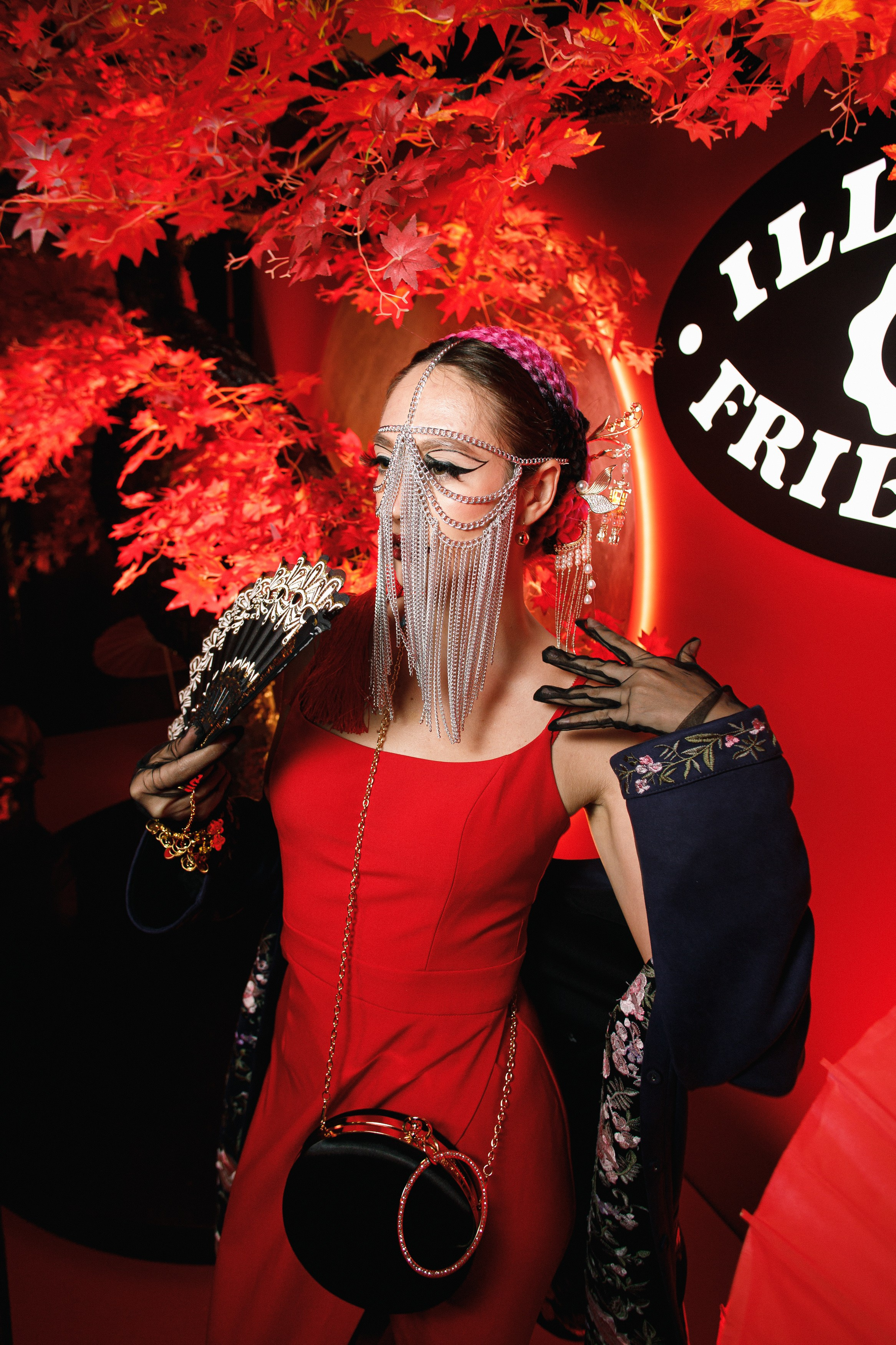 ILLEGAL FRIENDS | ASIA. СВОИ. ФОТООТЧЕТЫ-СОБЫТИЯ-МЕСТА