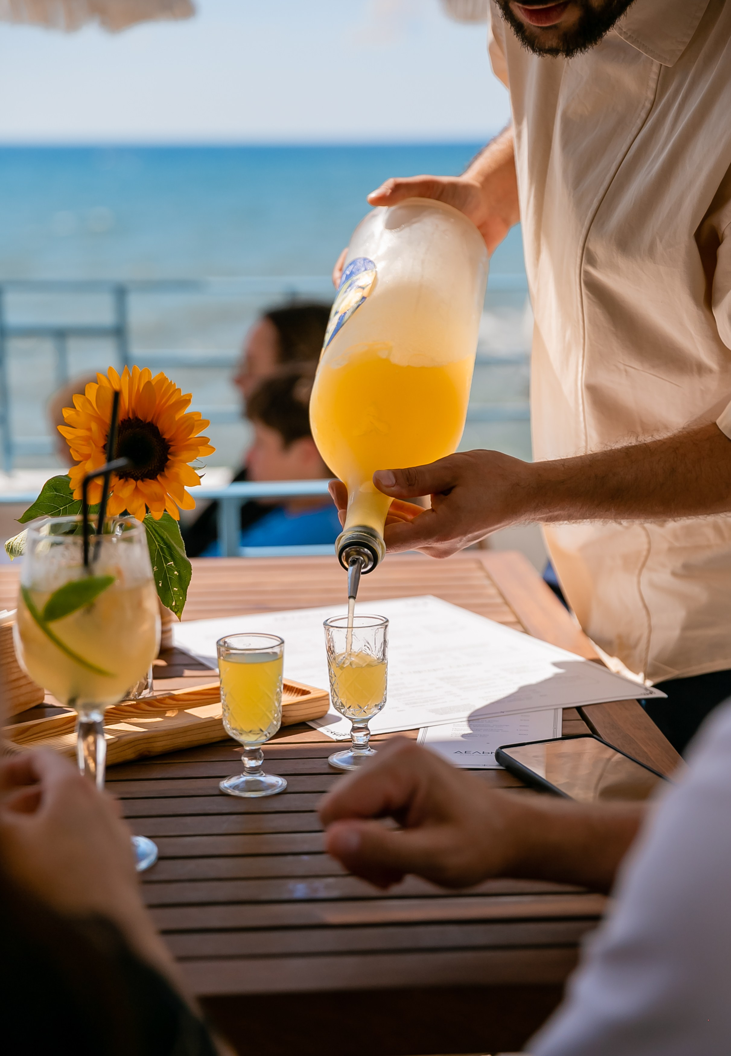 «Похмельный рейв» в ресторане DELMAR. Репортажный фотограф в Ялте Алексей Семёнов