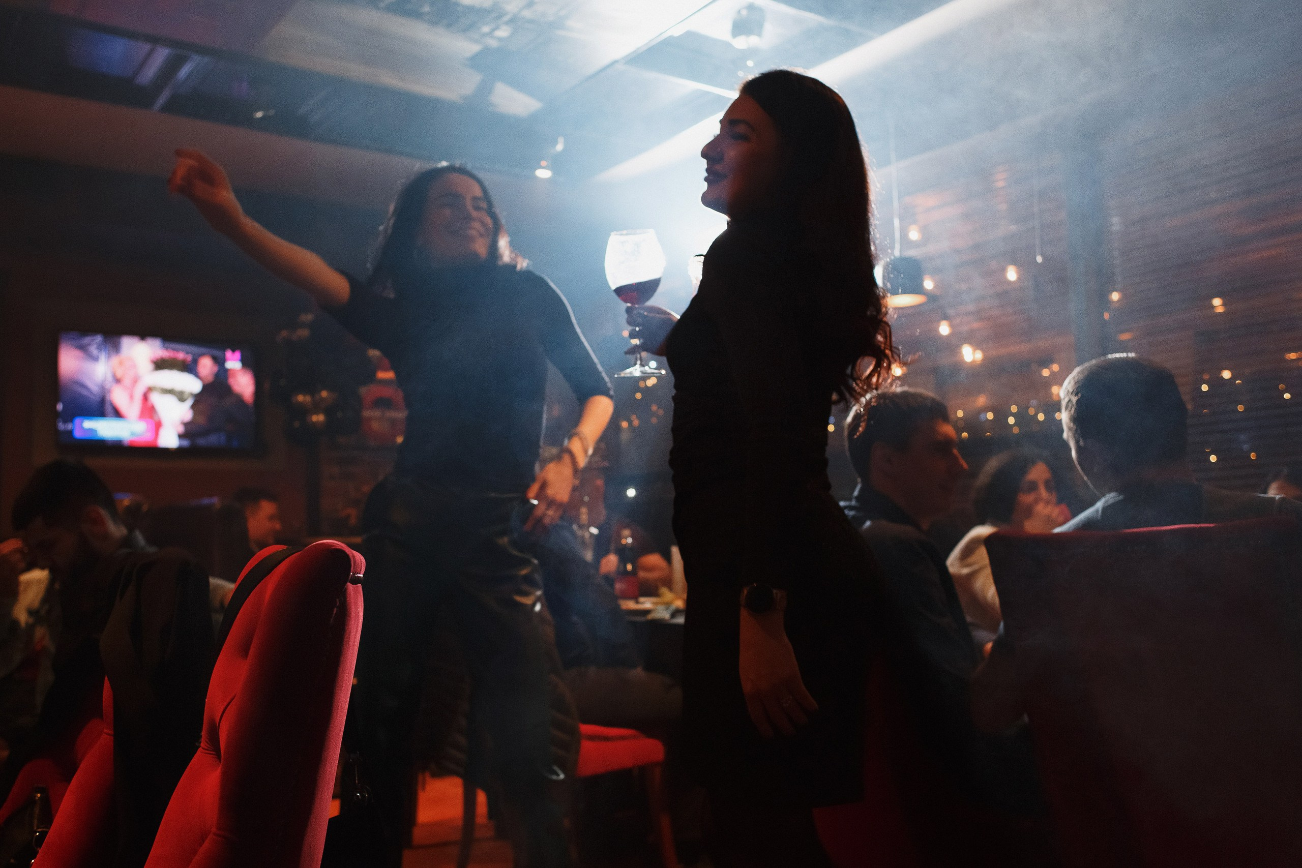 Захватывающий вкус и атмосфера: кальянная в Таганроге Бейкер Стрит. Свадебный и семейный фотограф в Таганроге Бакарюк Антон