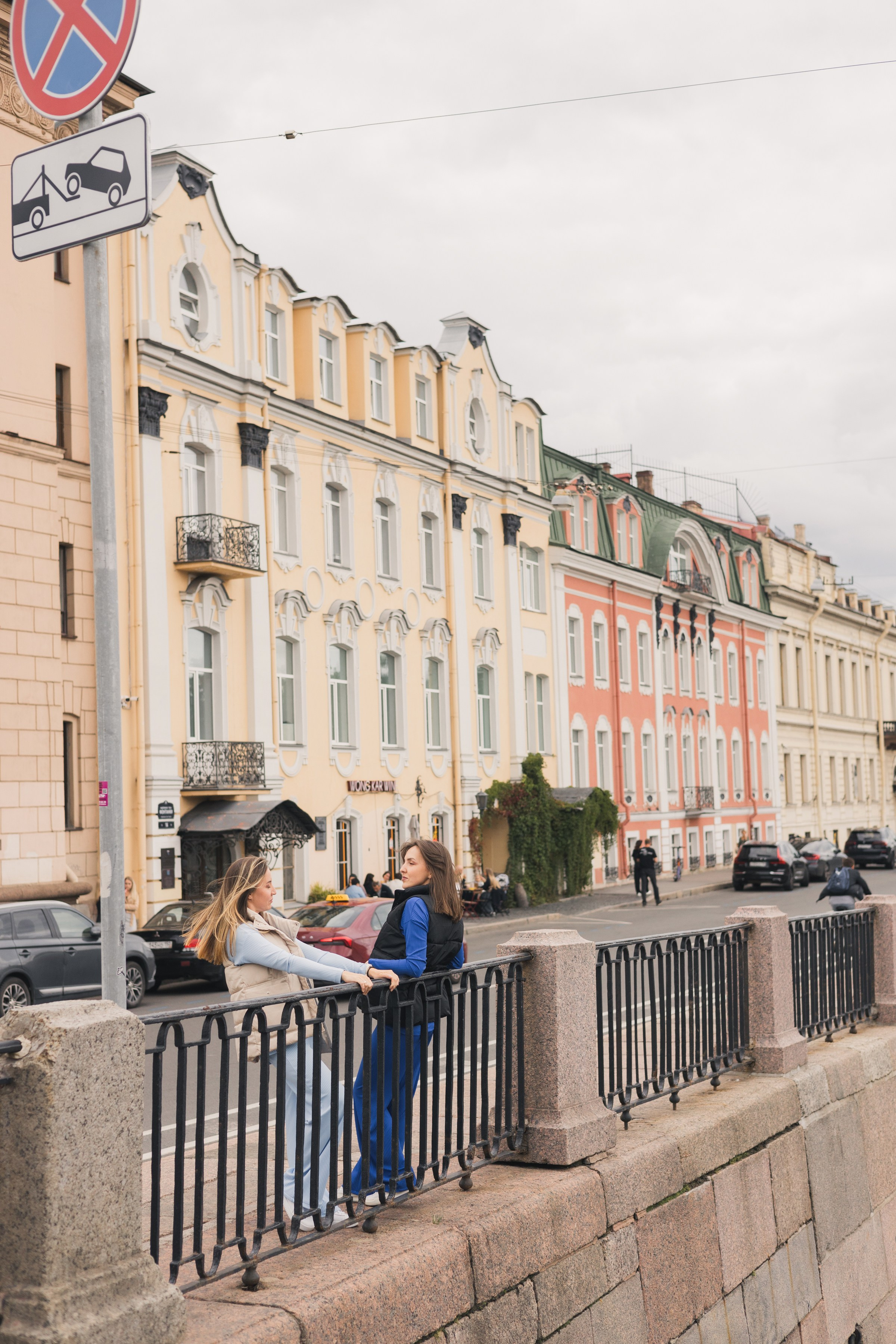 Прогулочная фотосессия. Портретный фотограф СПб, женский фотограф, минимализм и эстетика