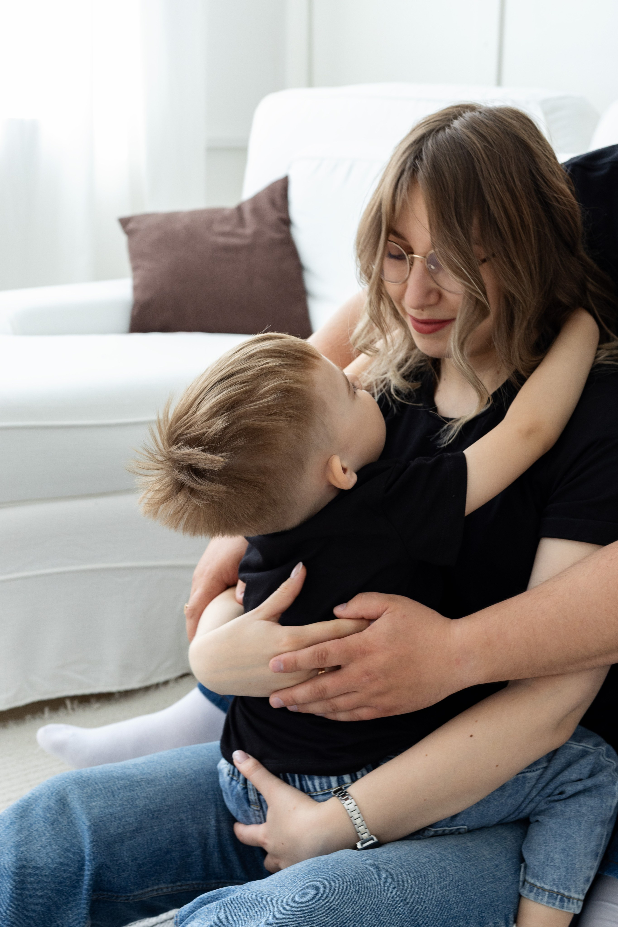 Семейная фотосессия в студии (Михаил, Крестина и Макар). Женский фотограф в Орске Новотроицке Динара Долганова