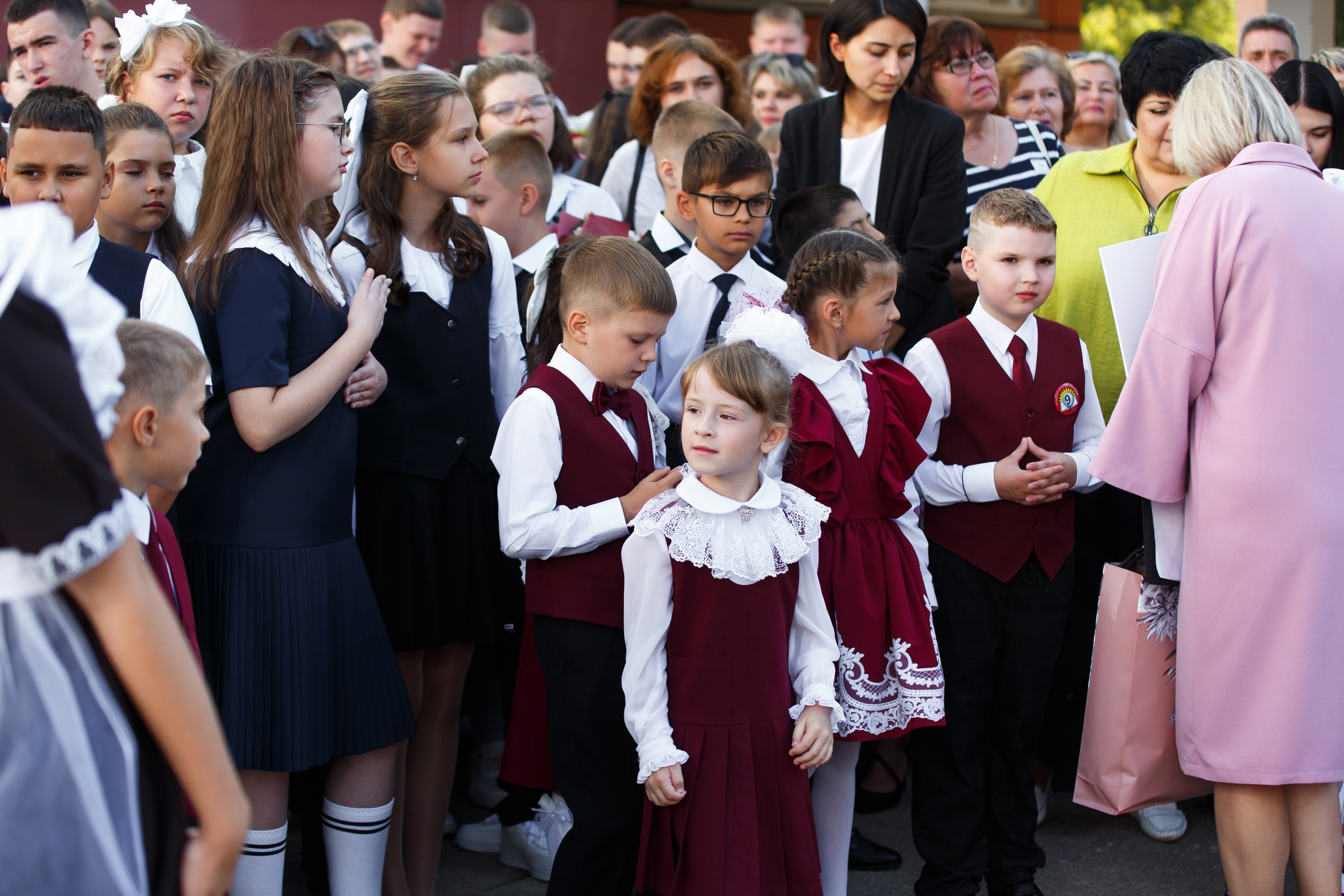 01 СЕНТЯБРЯ 2024 (МБОУ г. Мценска «Средняя школа № 9»). Профессиональный фотограф в Мценске и Орловской области