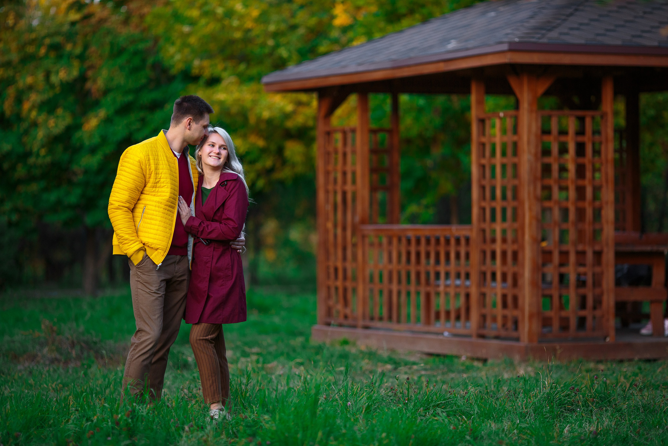 Осенняя фотосессия LoveStory. Свадебный и семейный фотограф в Алматы Алексей Балышев