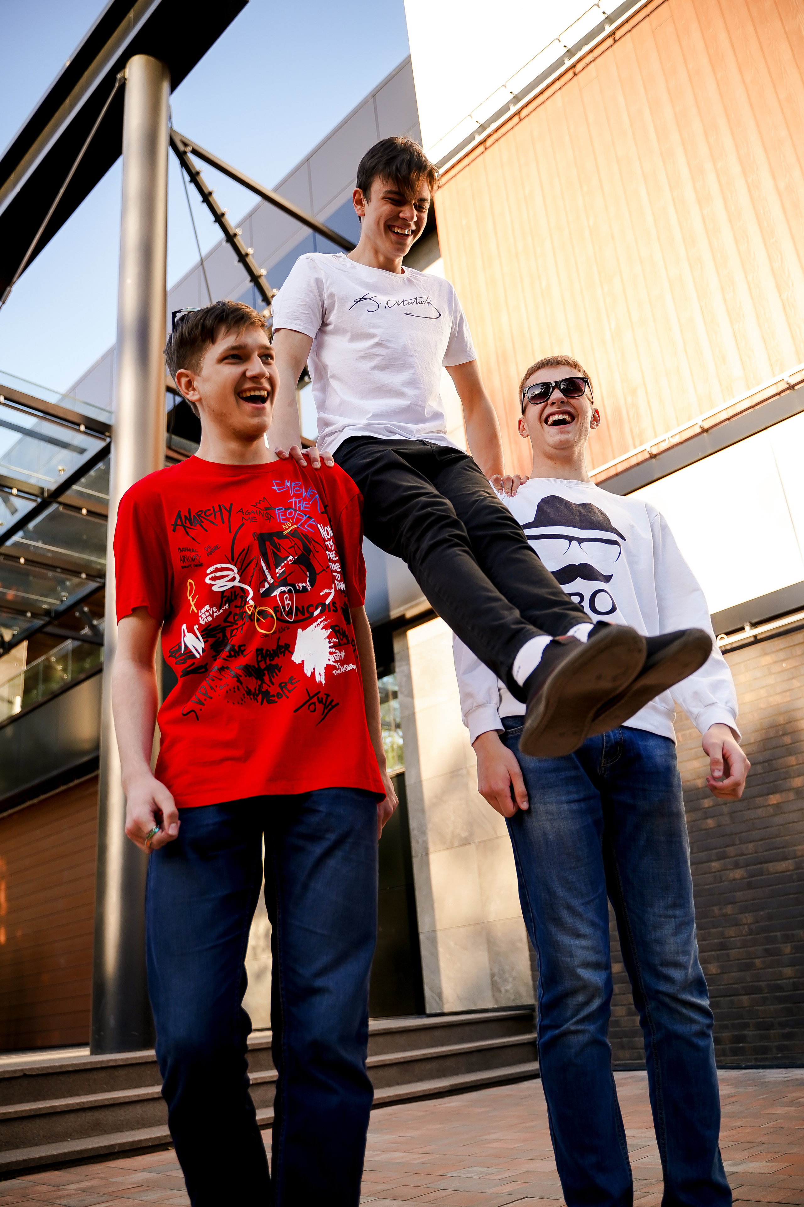 Современные выпускные альбомы в Брянске