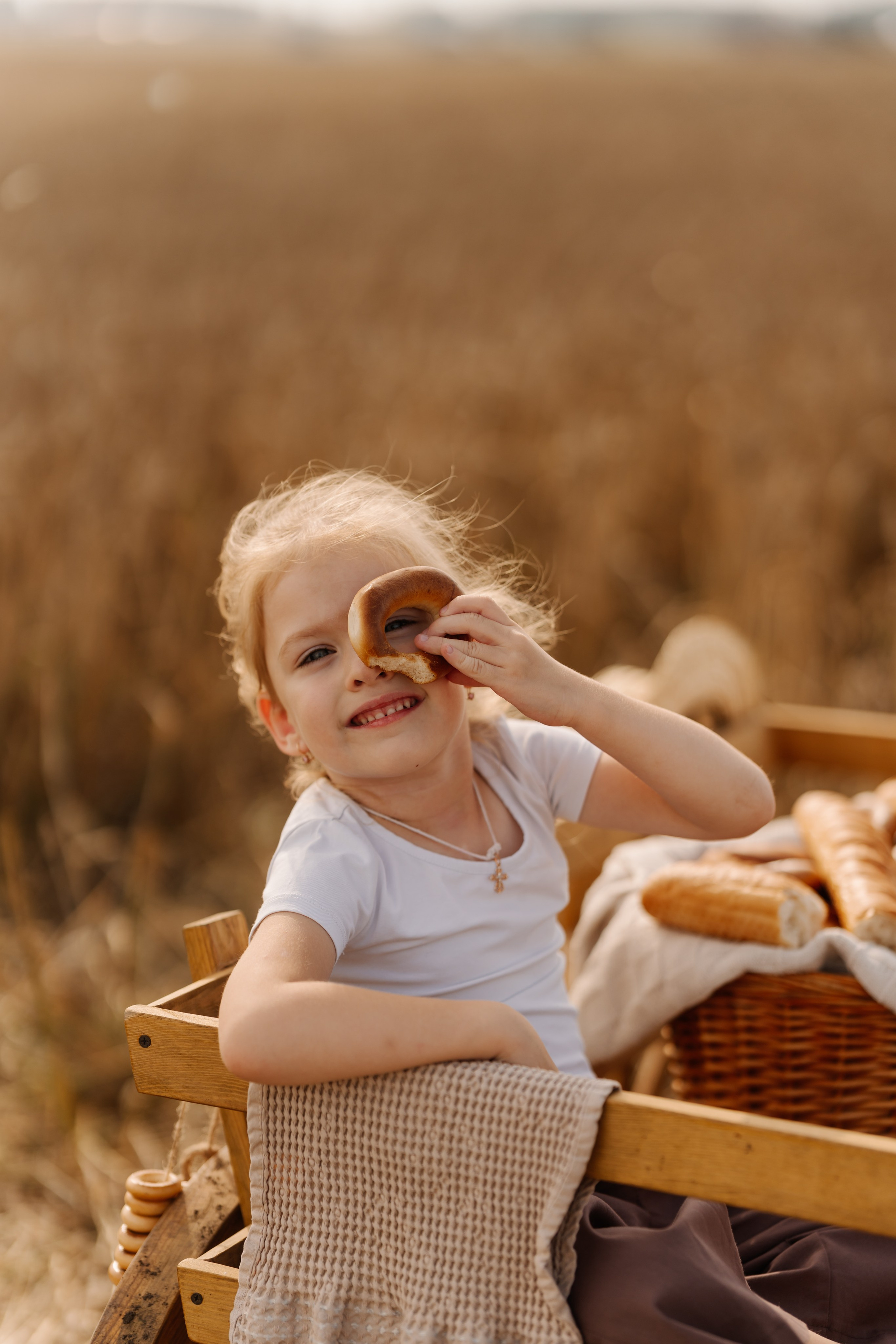 Девочки с козленком. СВАДЕБНЫЙ ФОТОГРАФ КРАСНОЯРСК